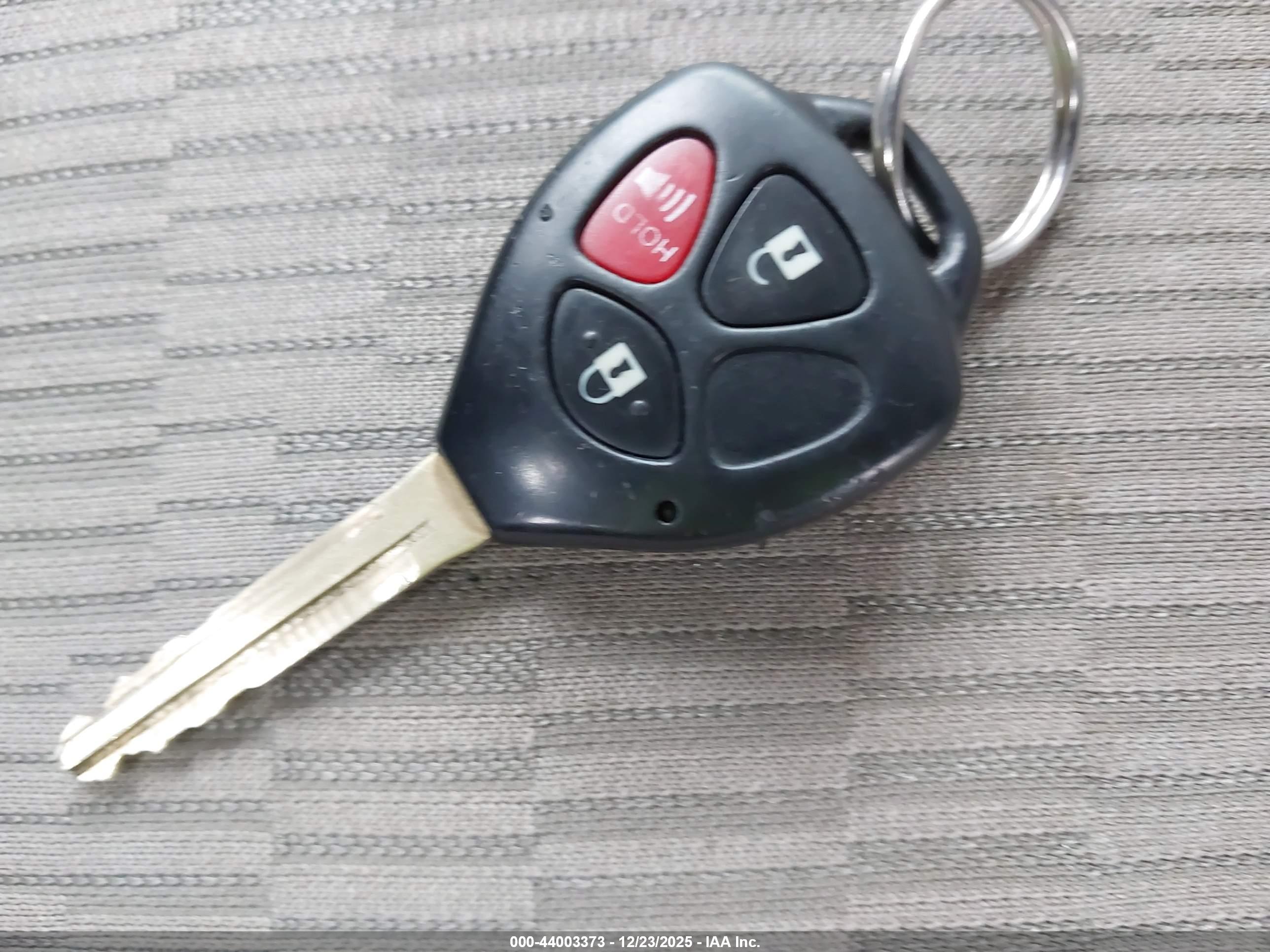 TOYOTA RAV4 image 11