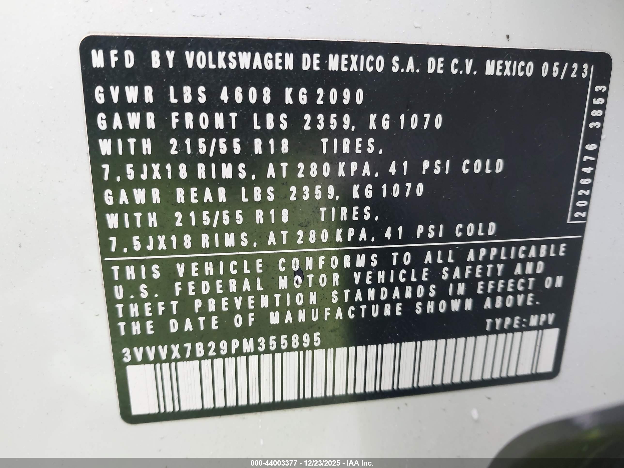 VOLKSWAGEN TAOS image 9