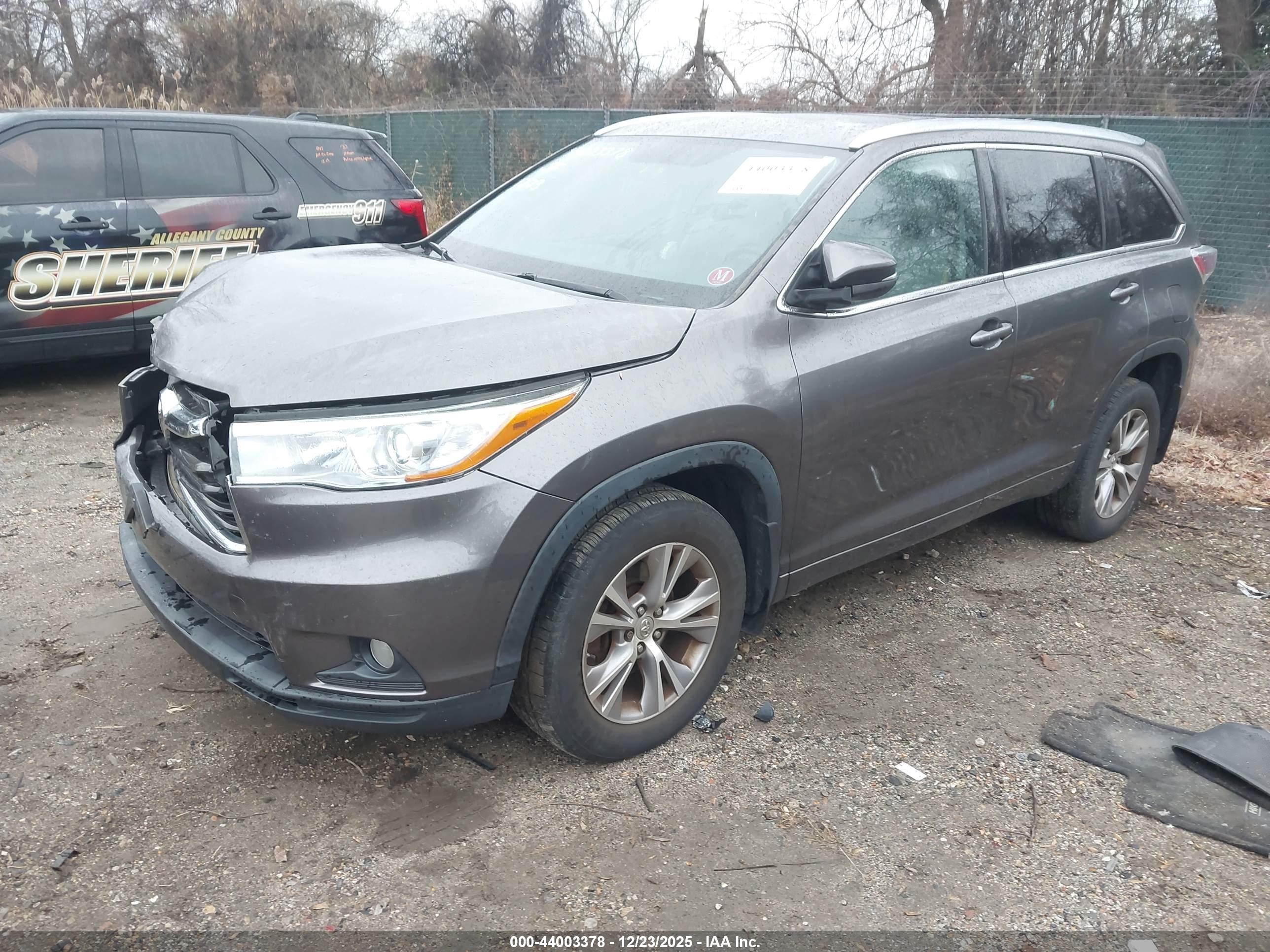 TOYOTA HIGHLANDER image 2
