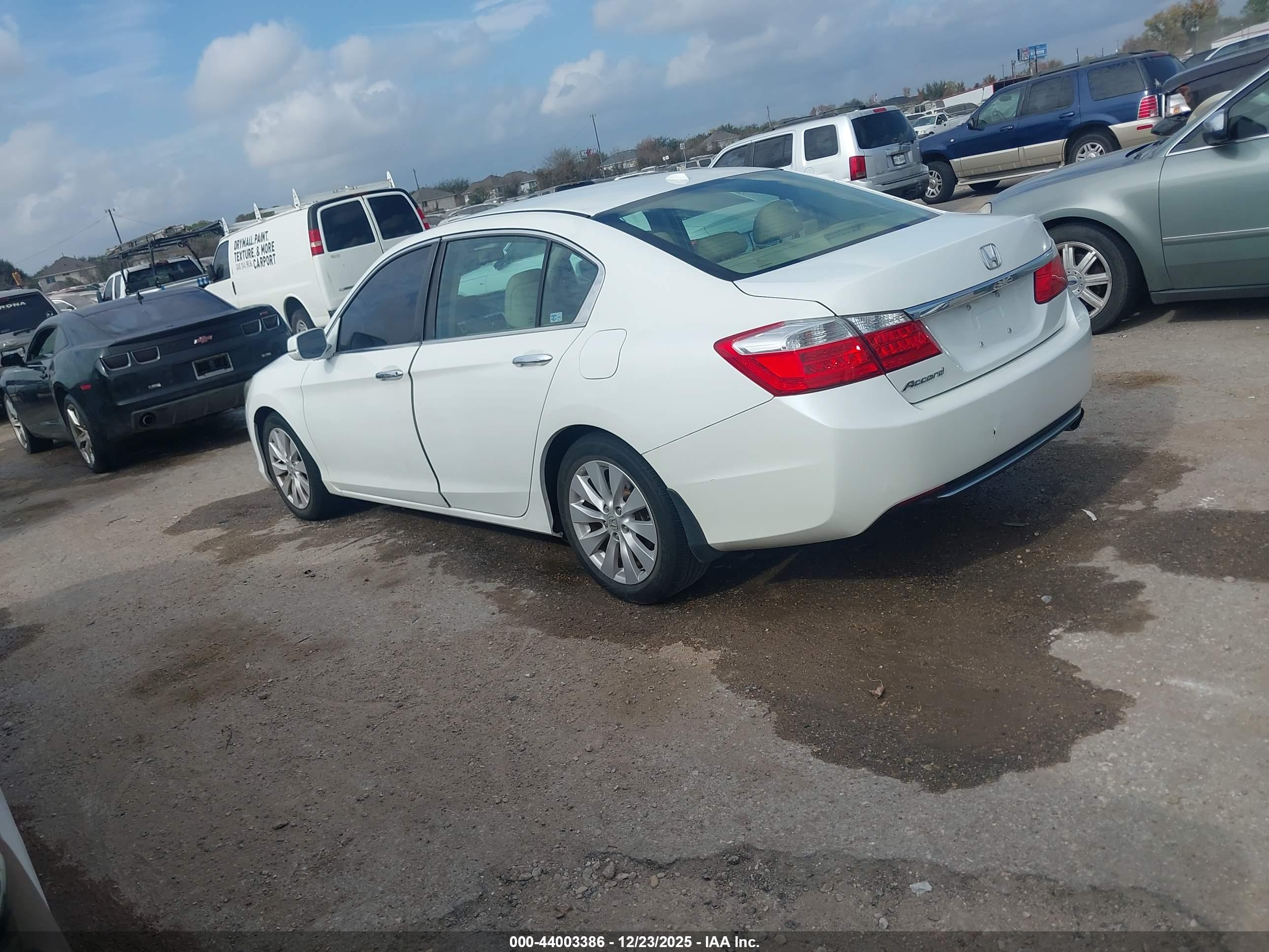 HONDA ACCORD image 3