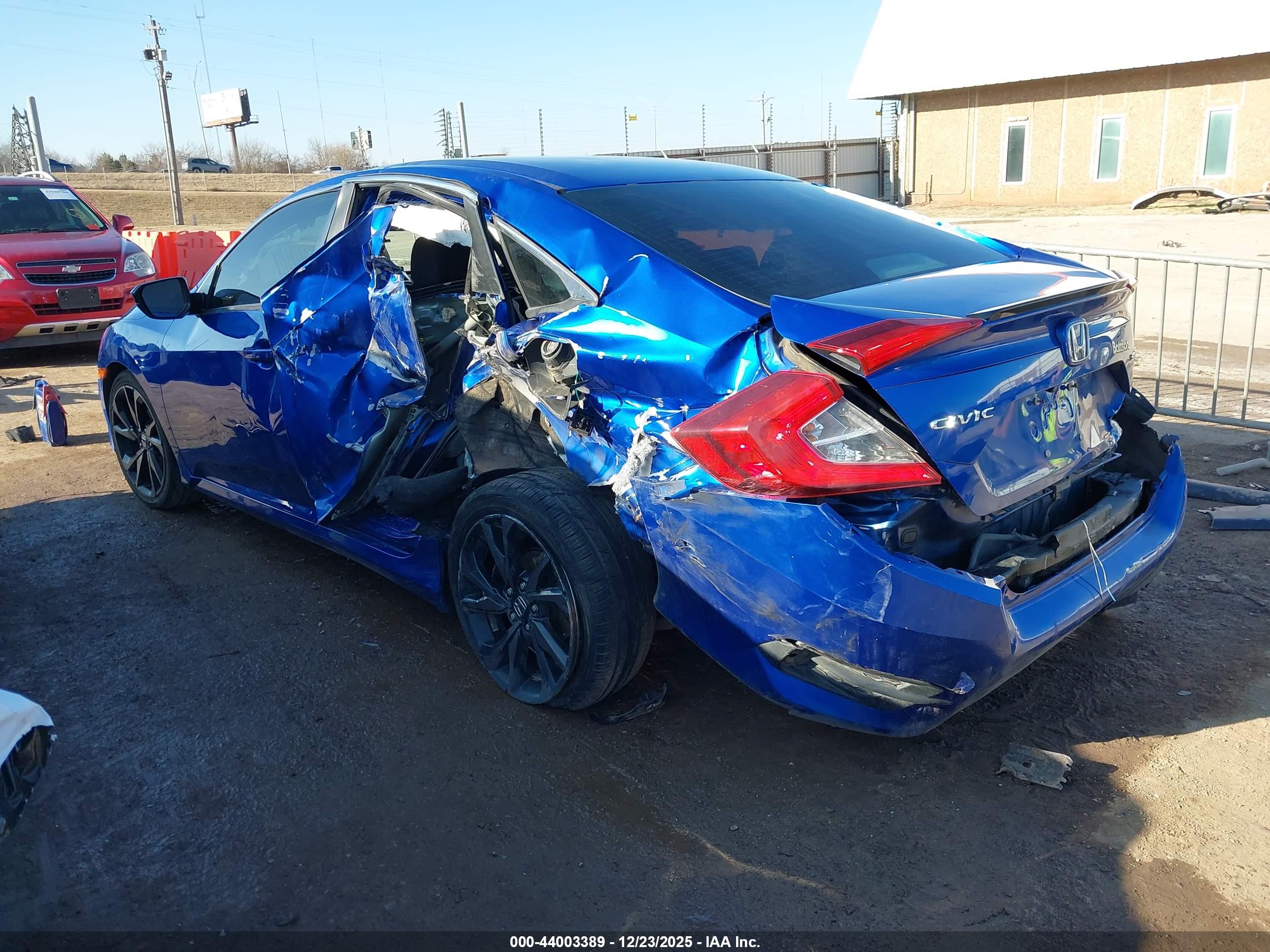 HONDA CIVIC image 3