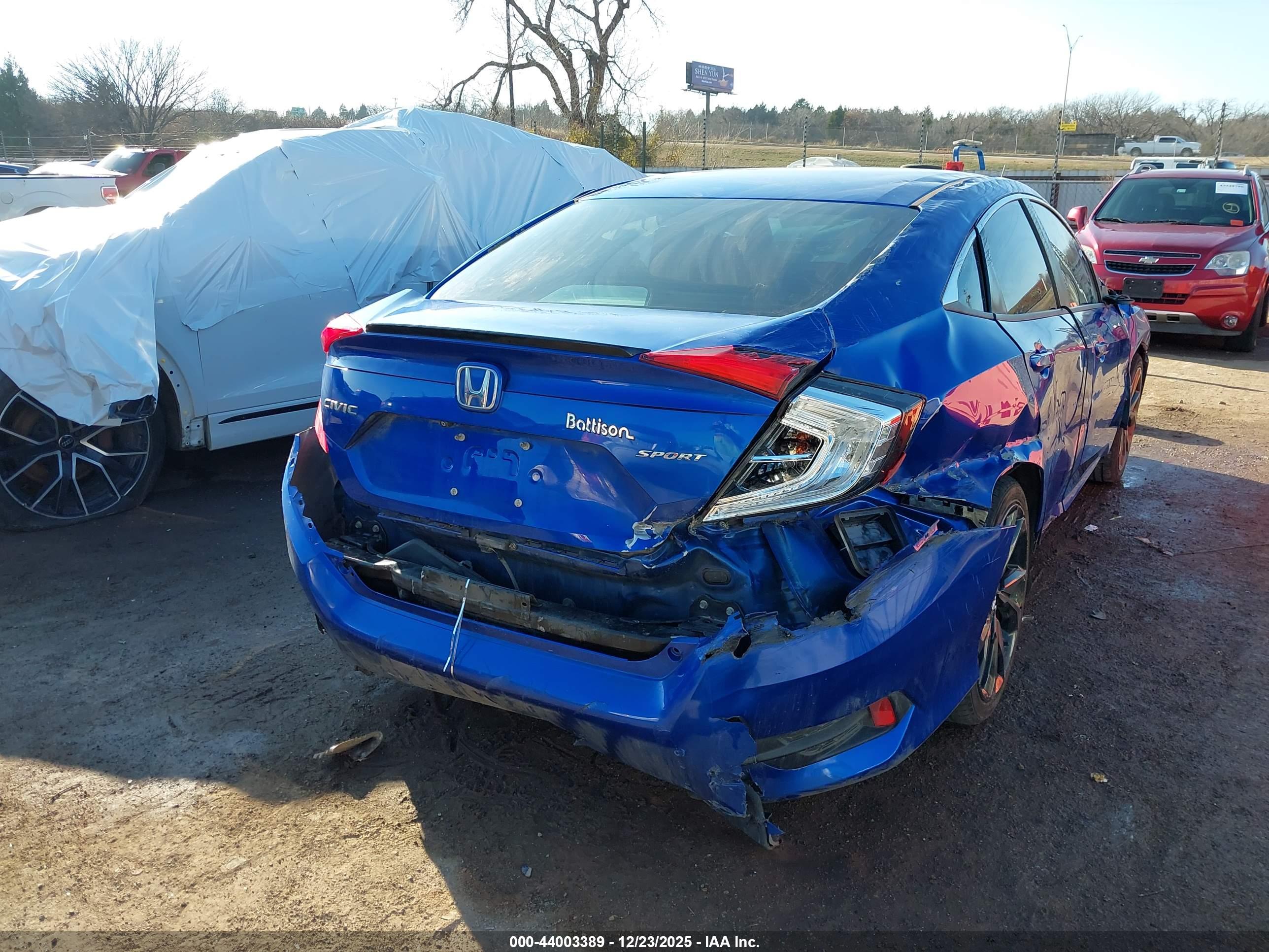 HONDA CIVIC image 4