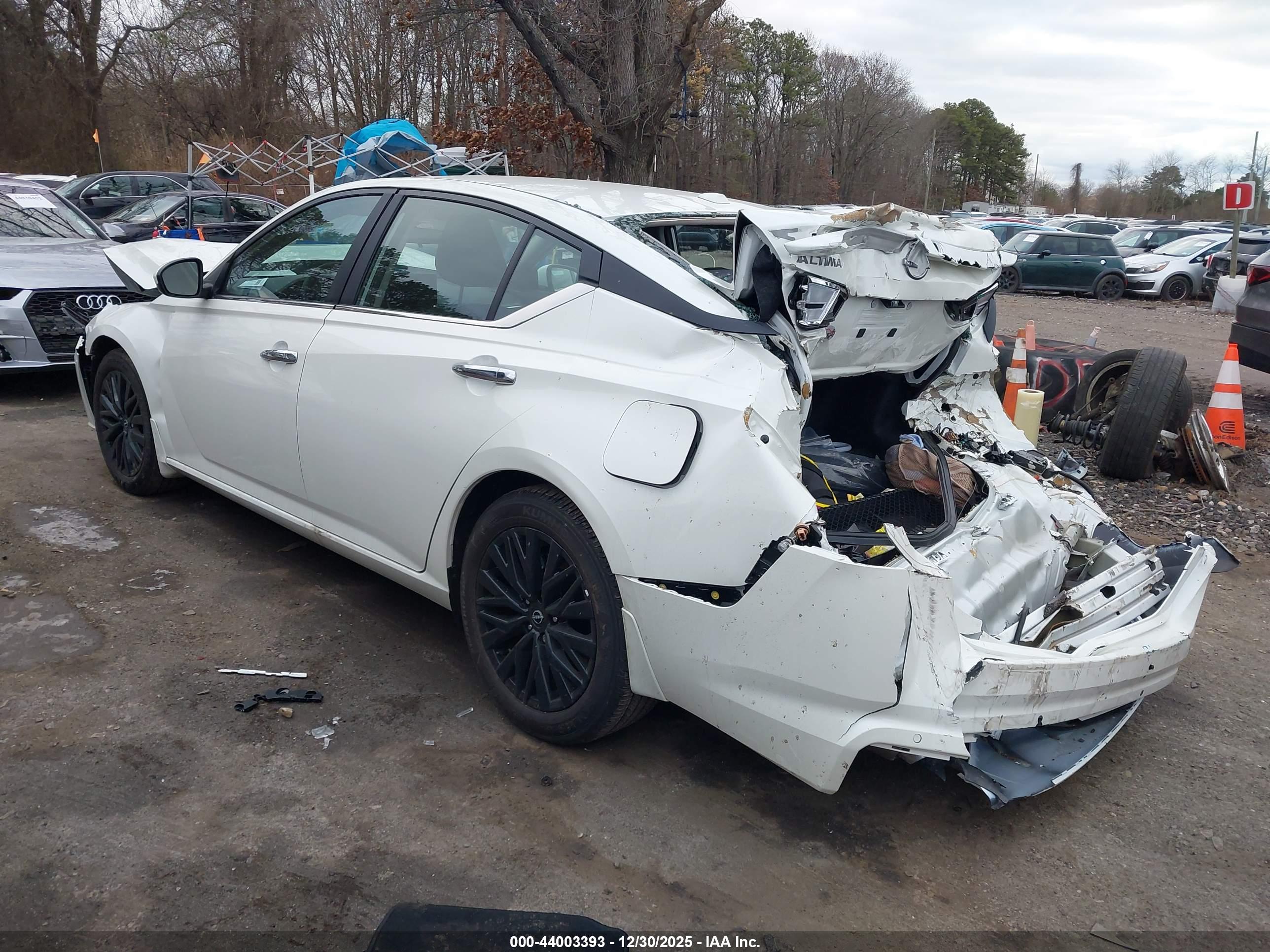 NISSAN ALTIMA image 3