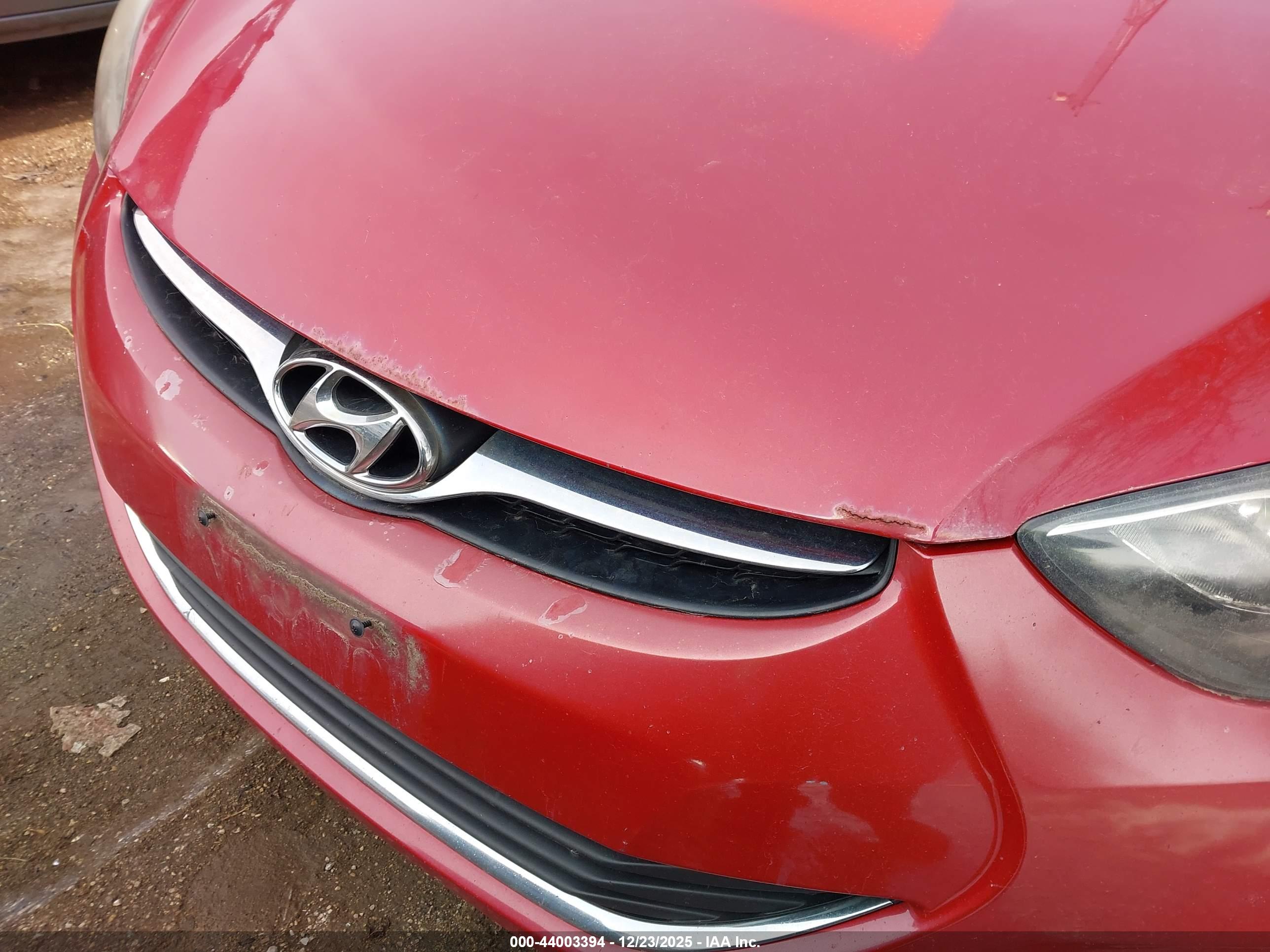 HYUNDAI ELANTRA image 6