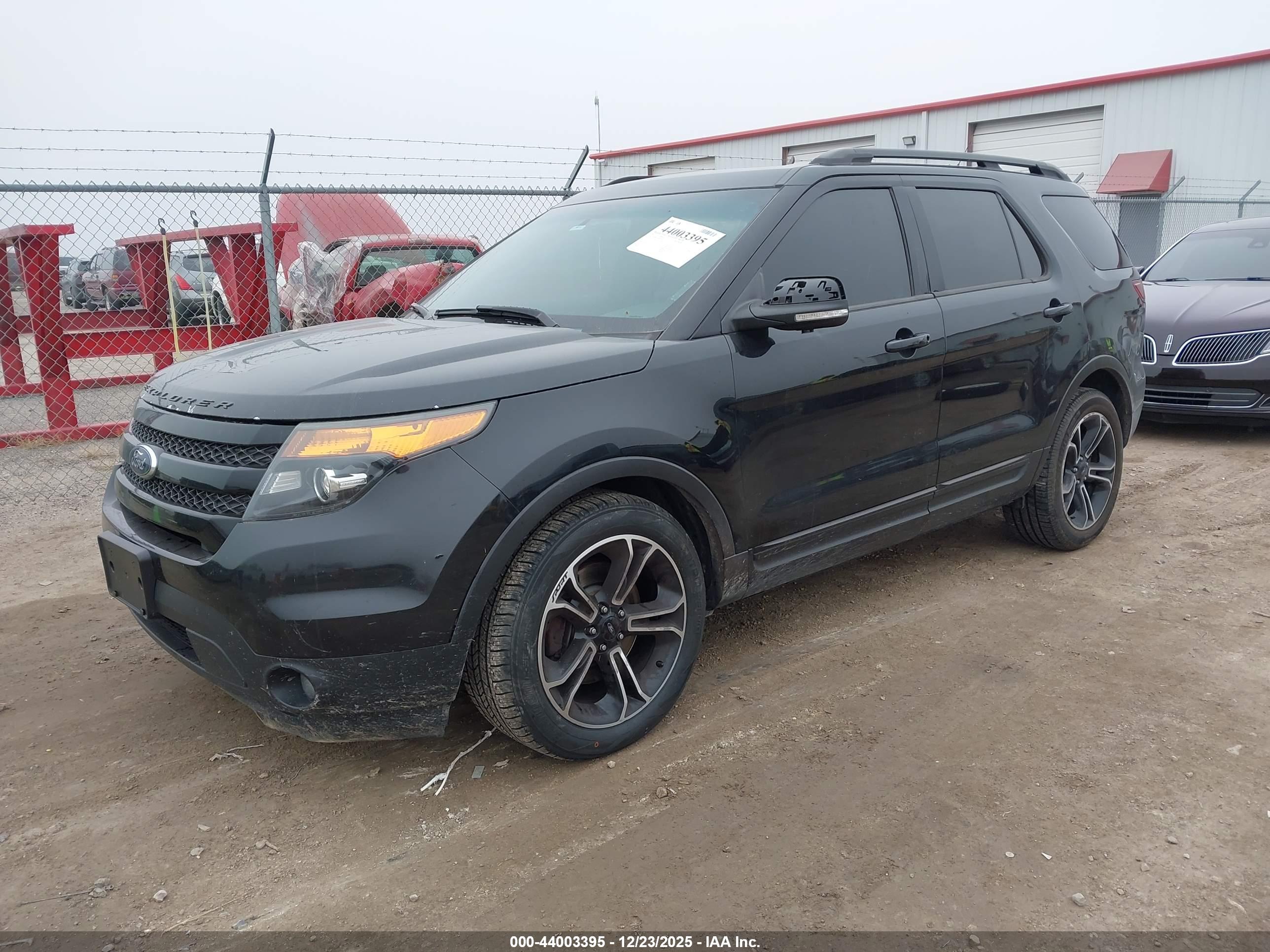 FORD EXPLORER image 2