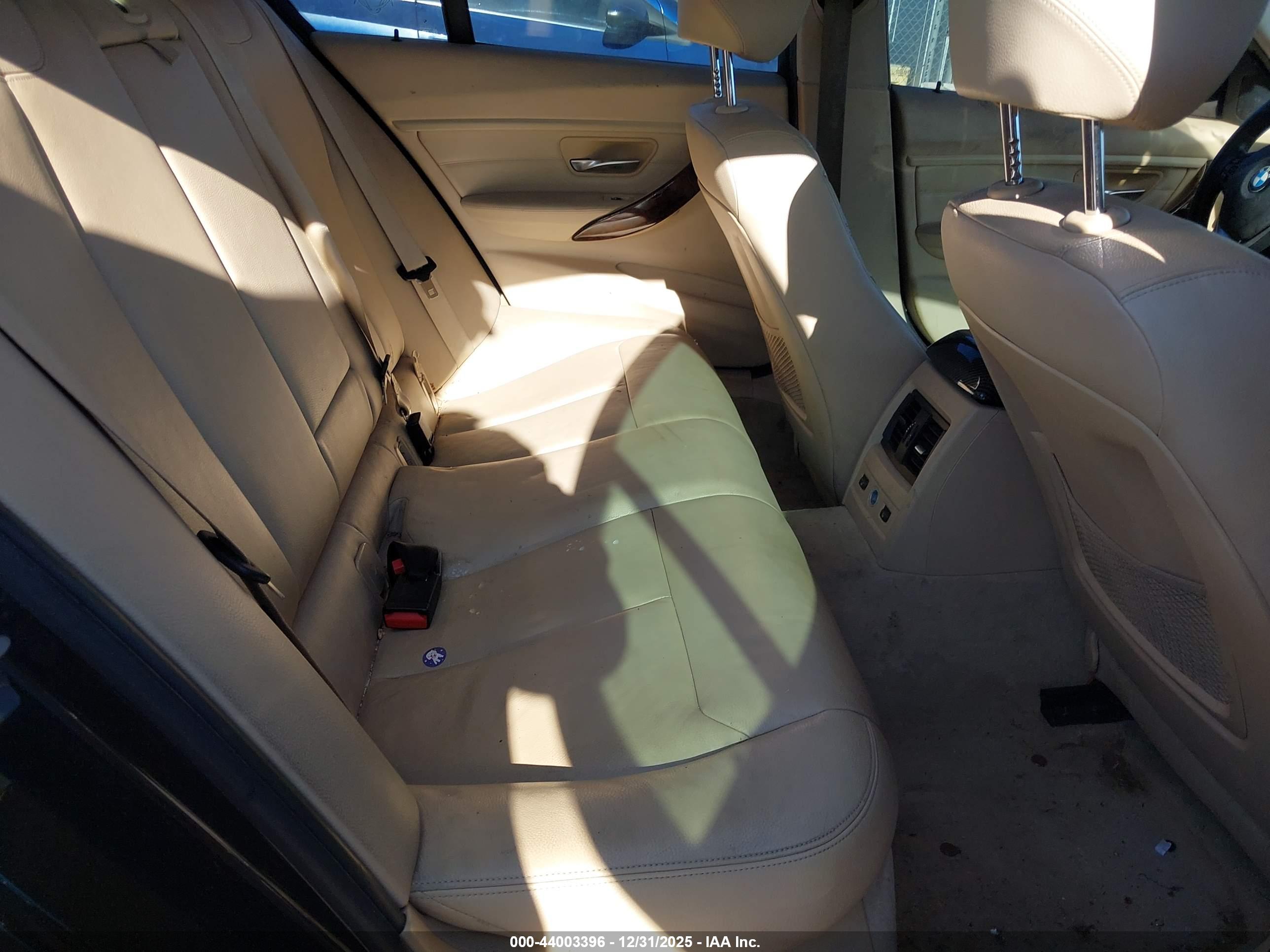 BMW 328I image 8