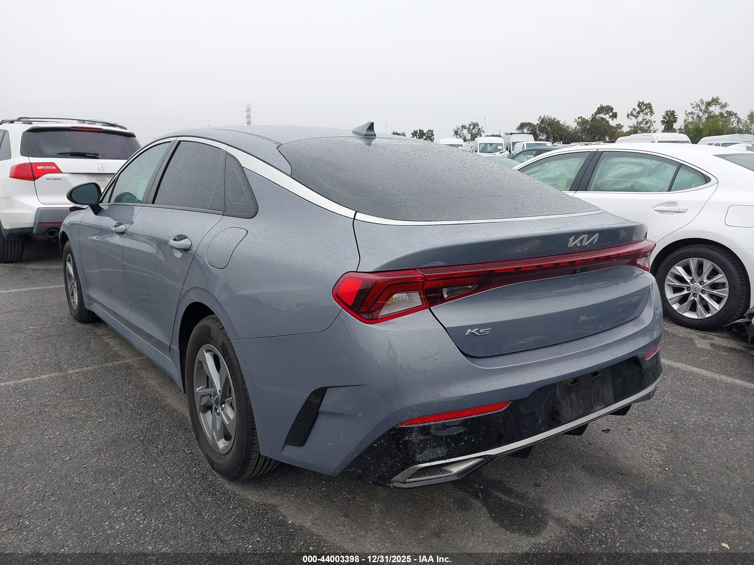 KIA K5 image 3