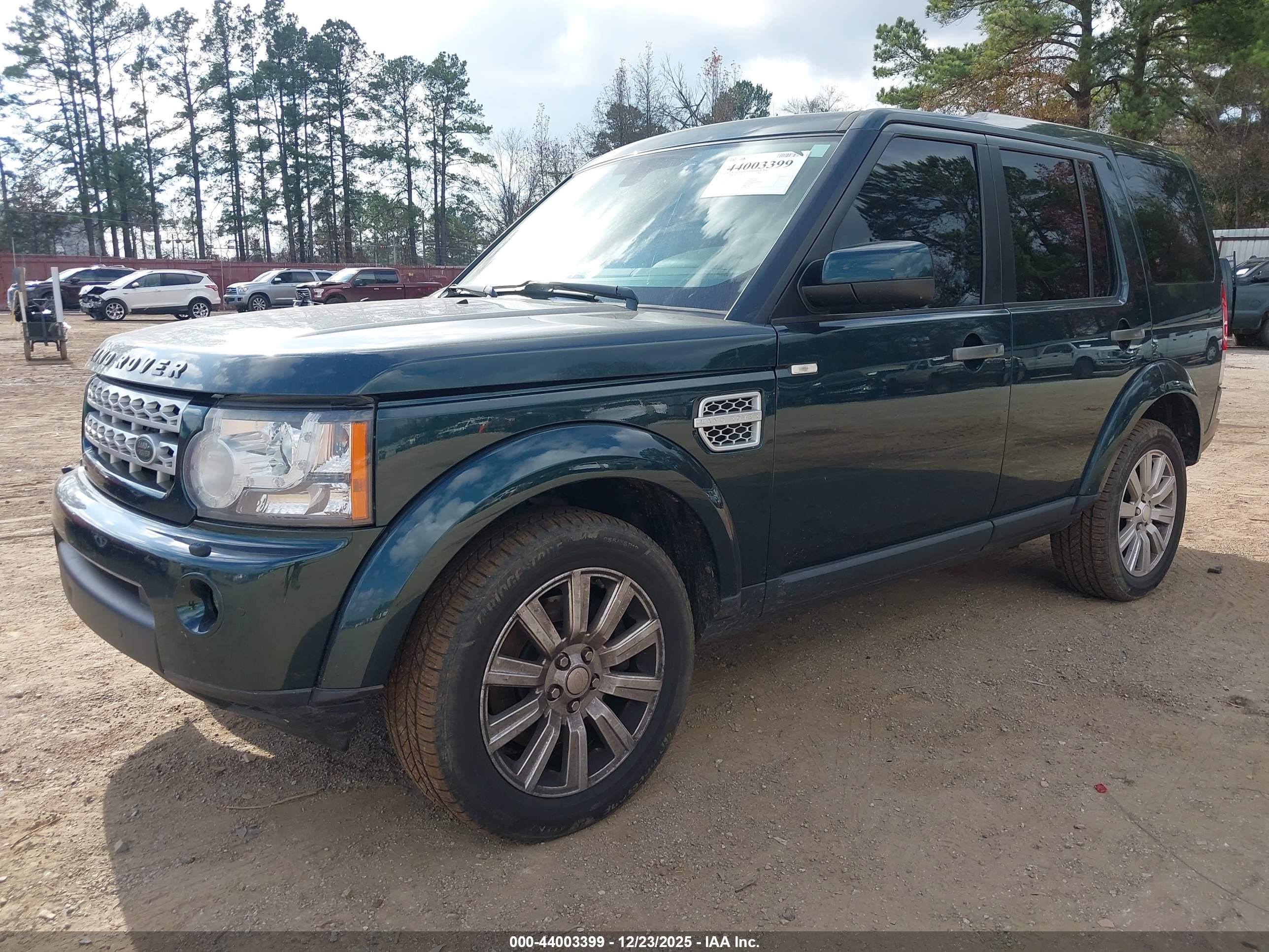 LAND ROVER image 2