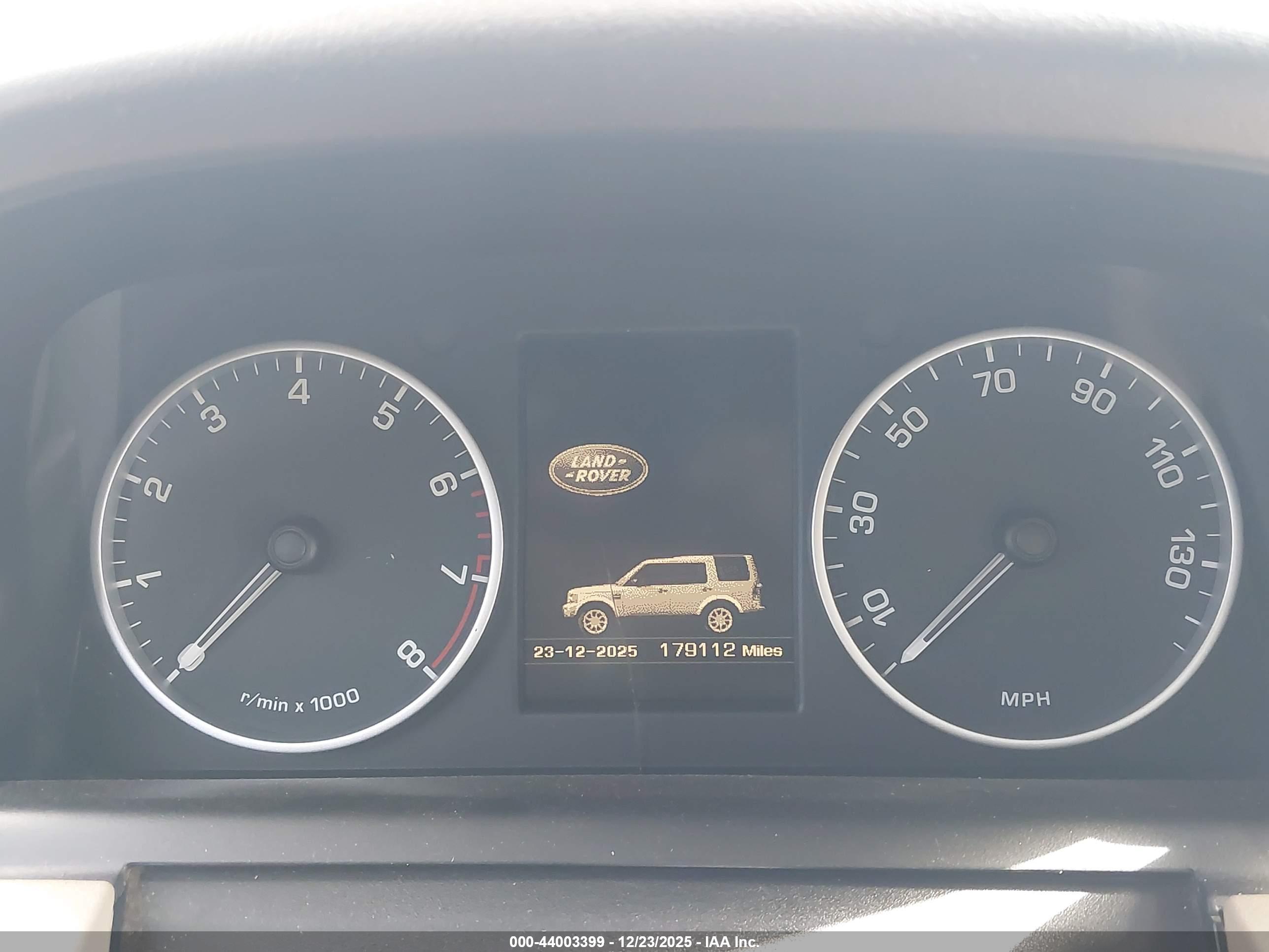 LAND ROVER image 7