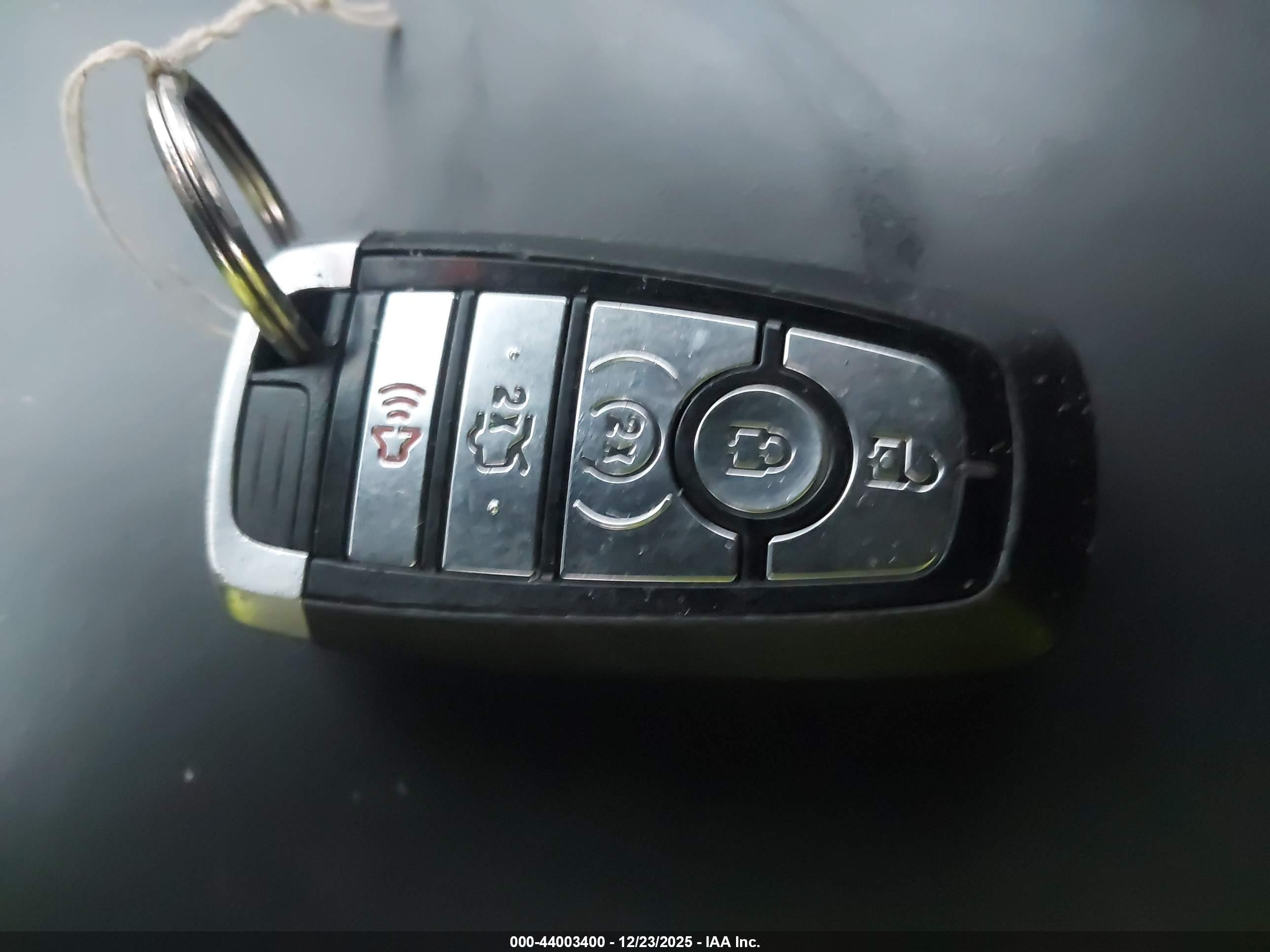 FORD EXPLORER image 11
