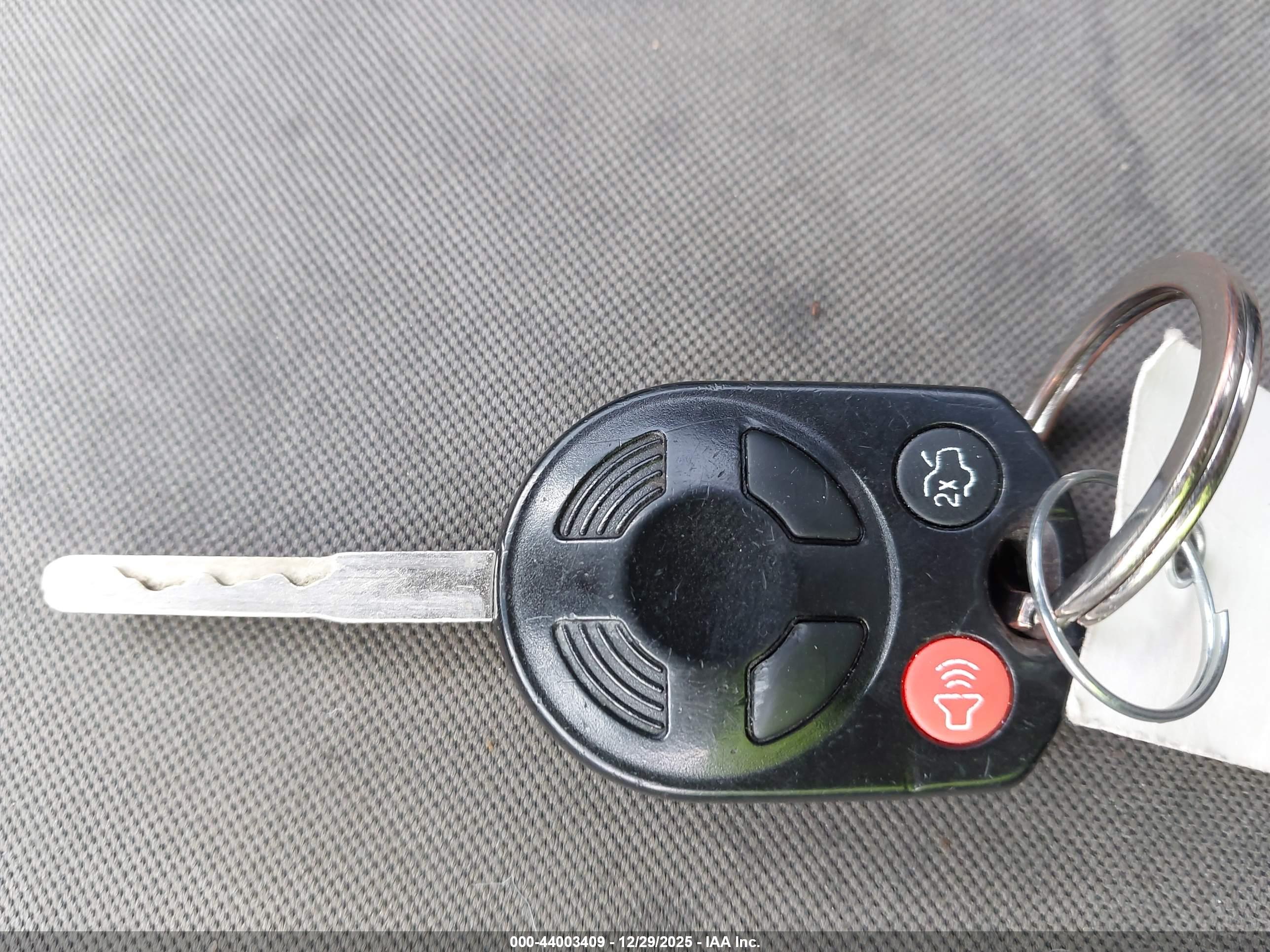 FORD ESCAPE image 11