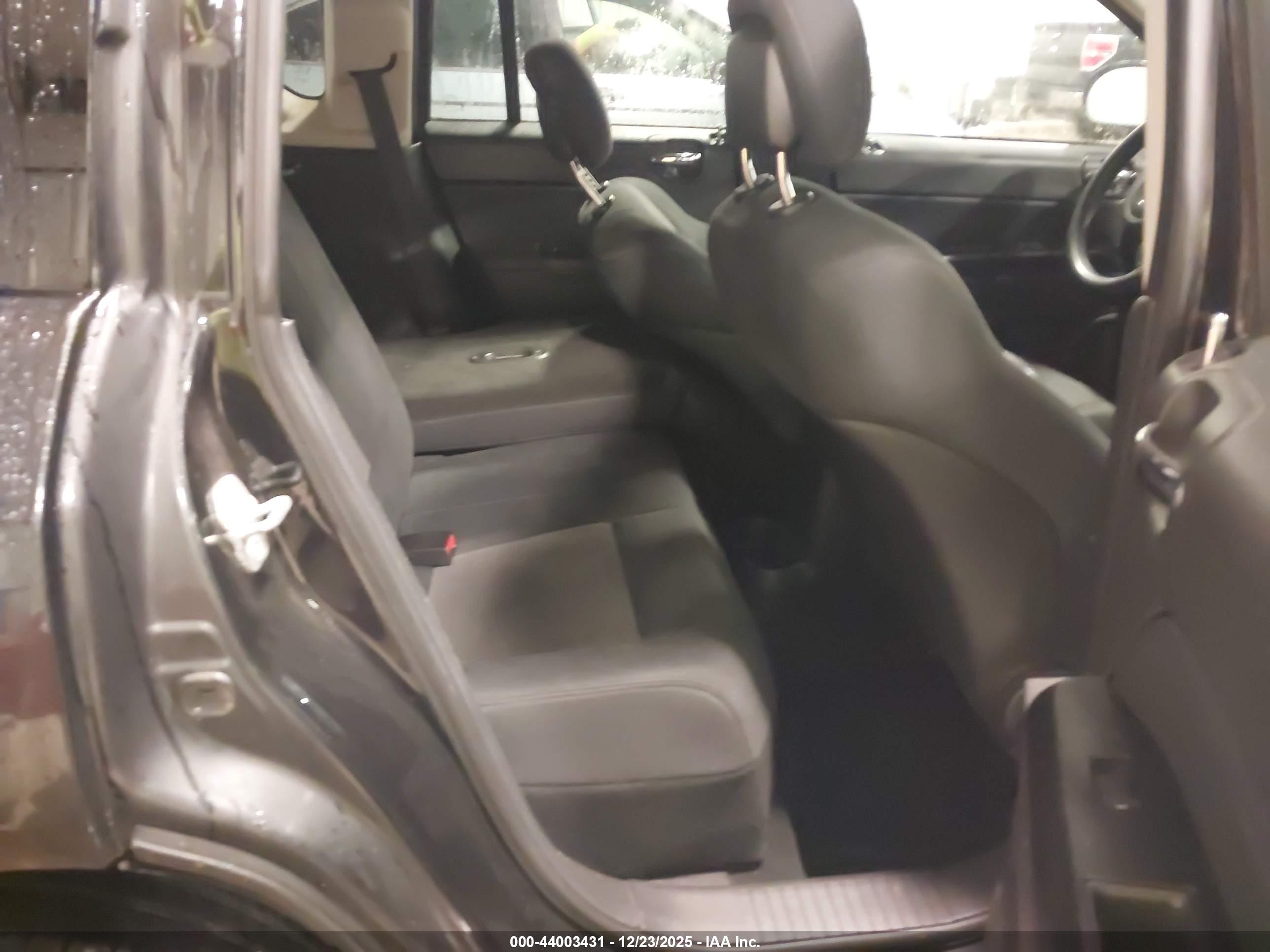 JEEP COMPASS image 8