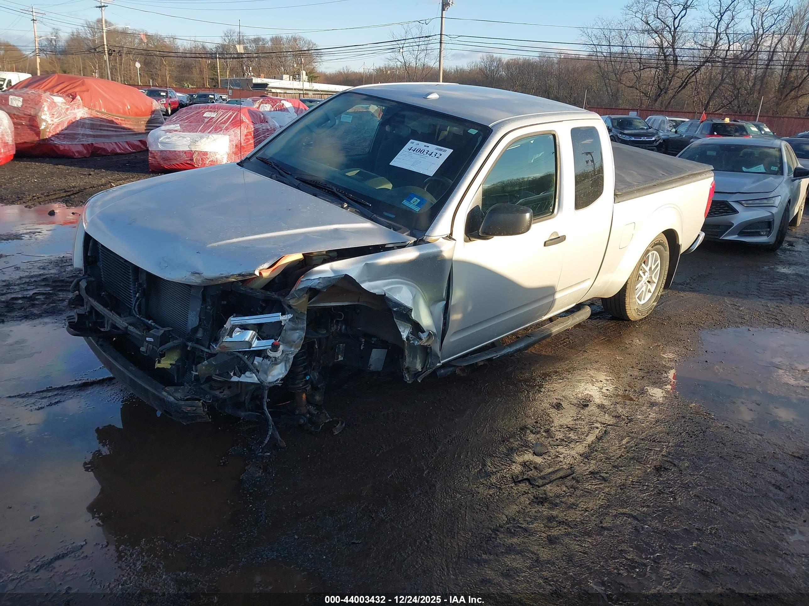 NISSAN FRONTIER image 2