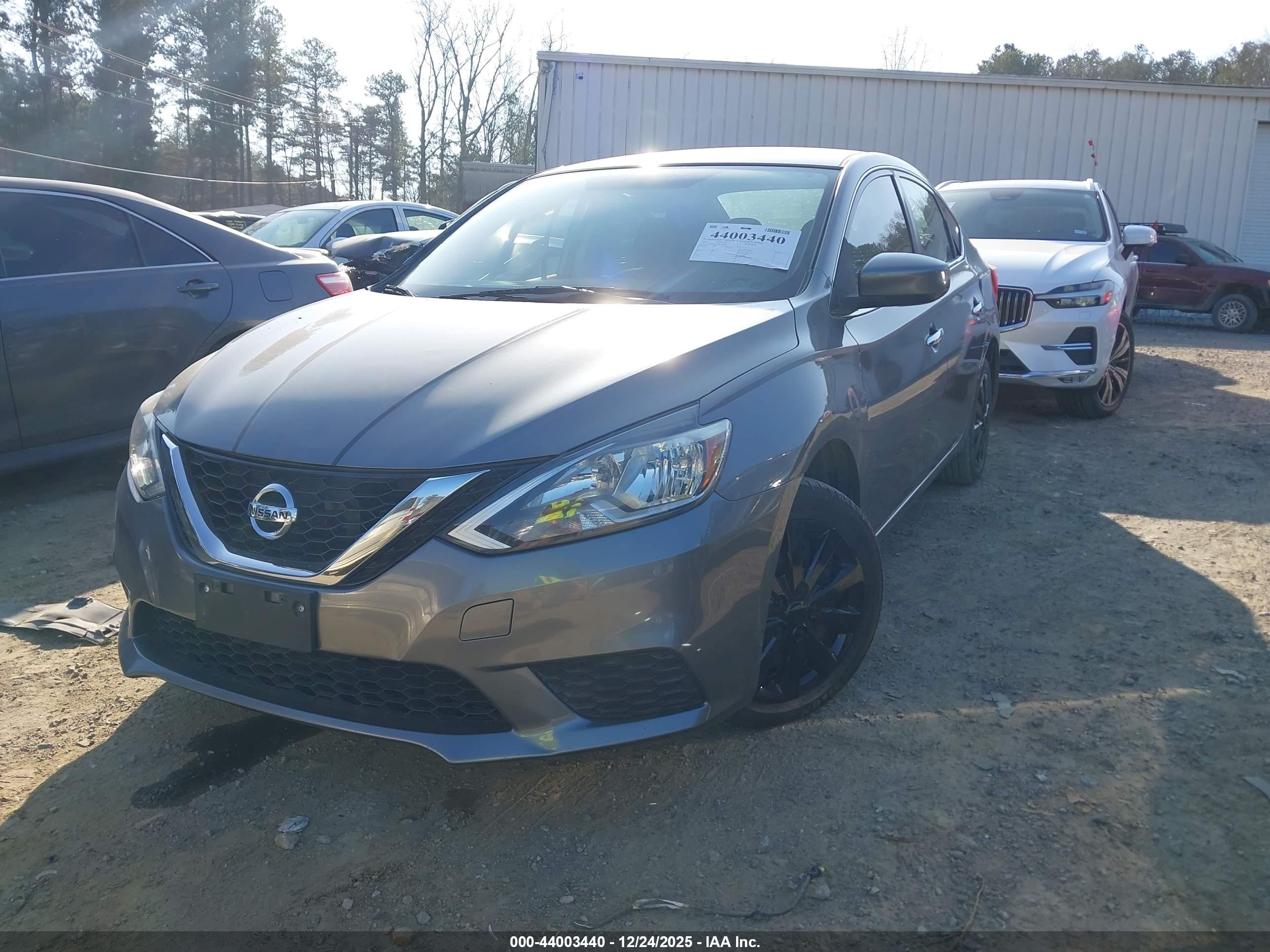 NISSAN SENTRA image 2