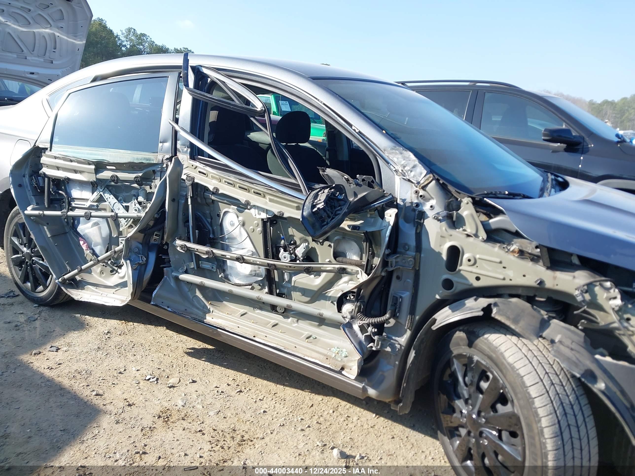 NISSAN SENTRA image 6