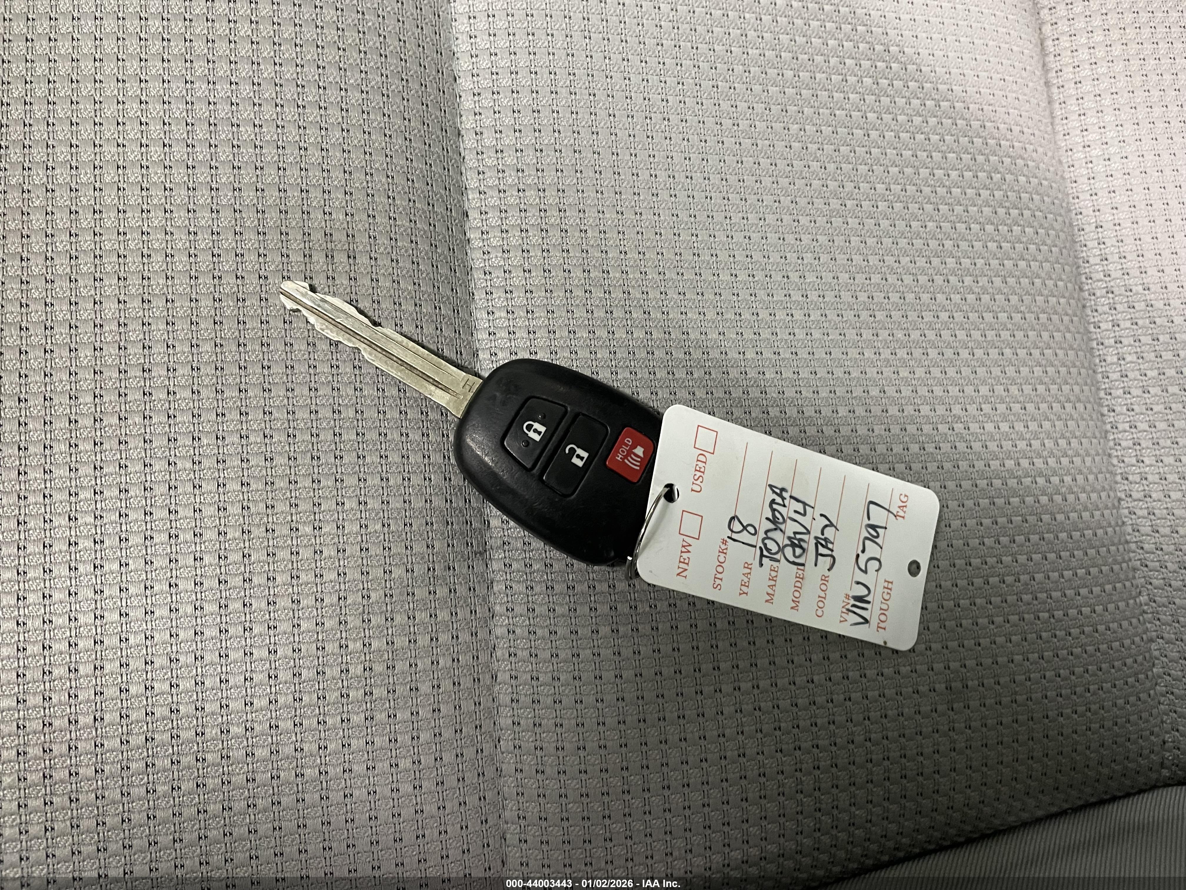 TOYOTA RAV4 image 11