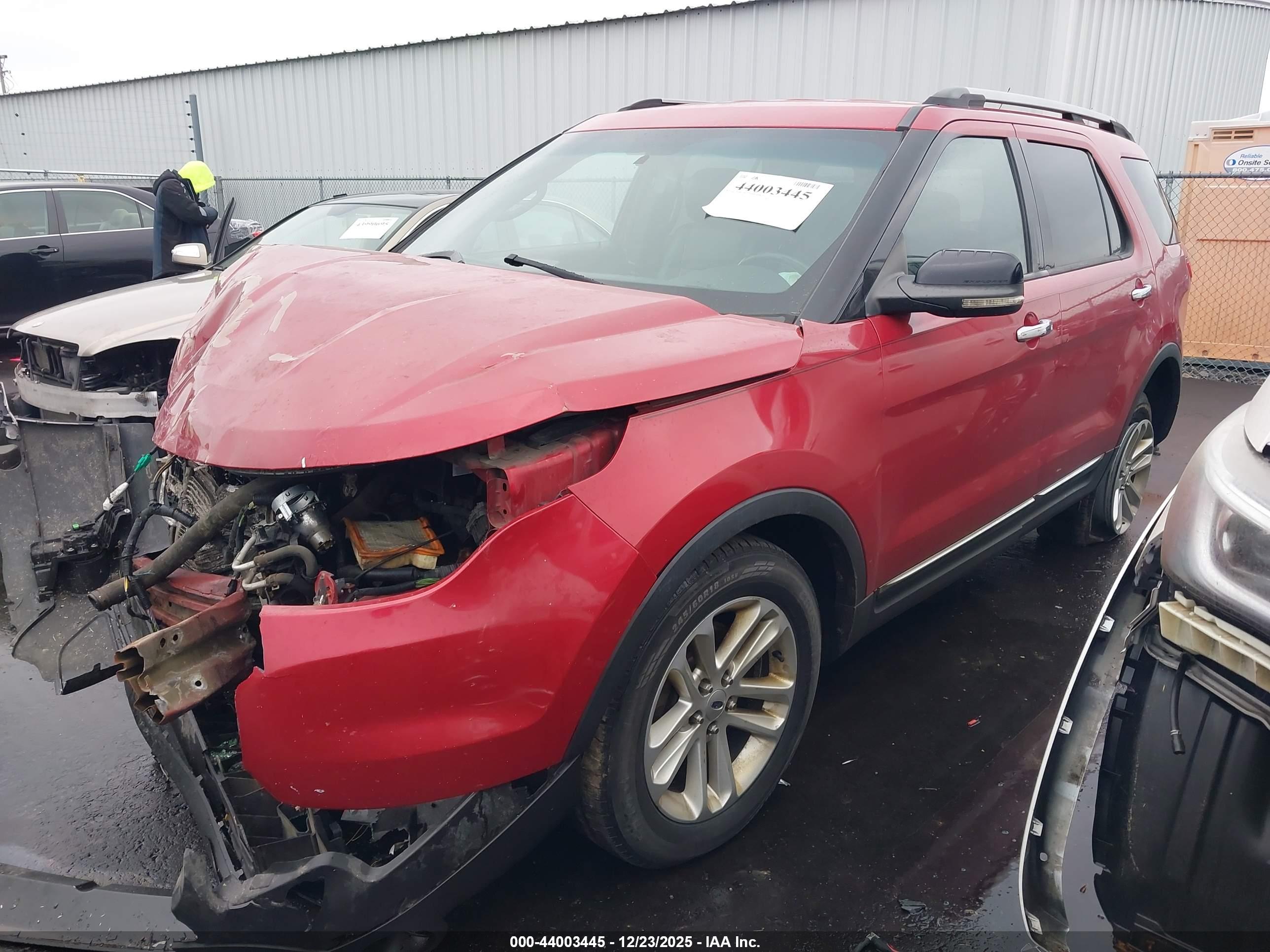 FORD EXPLORER image 2