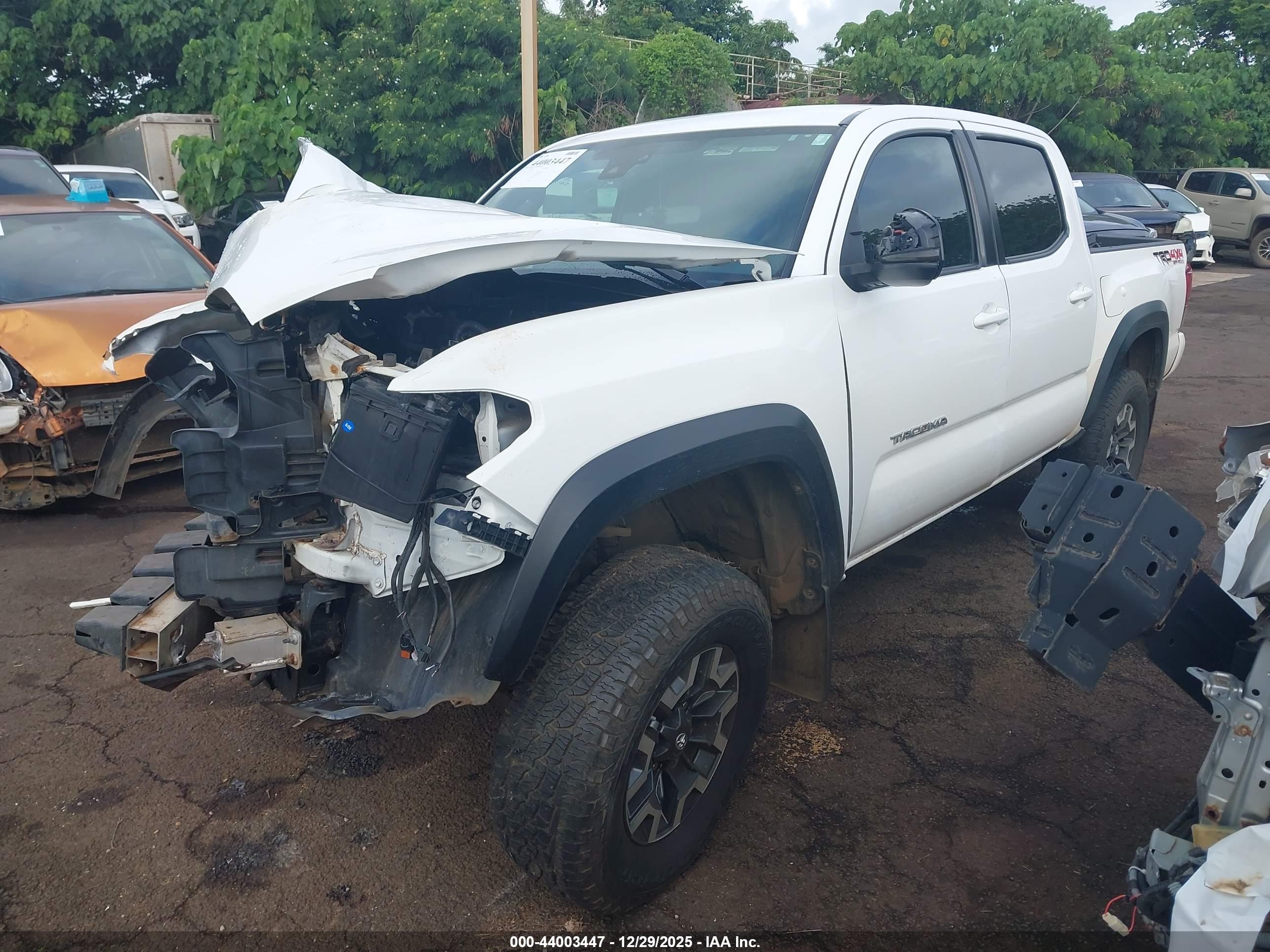 TOYOTA TACOMA image 2