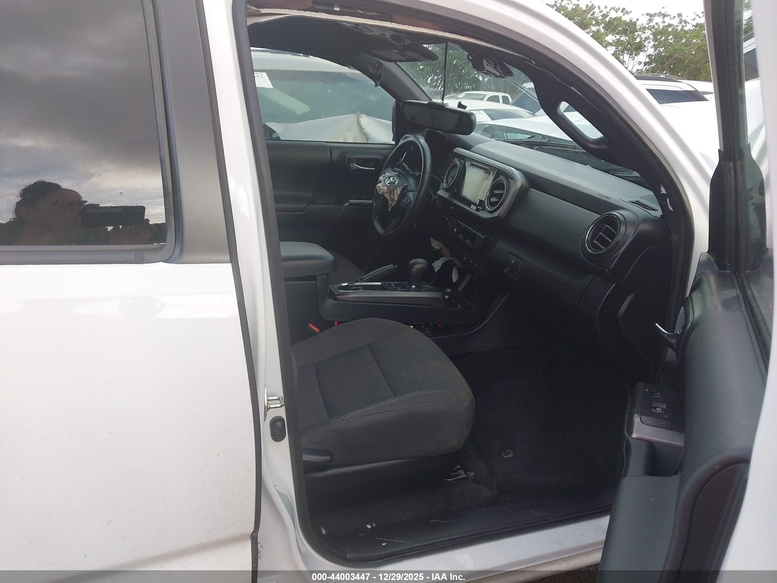TOYOTA TACOMA image 5