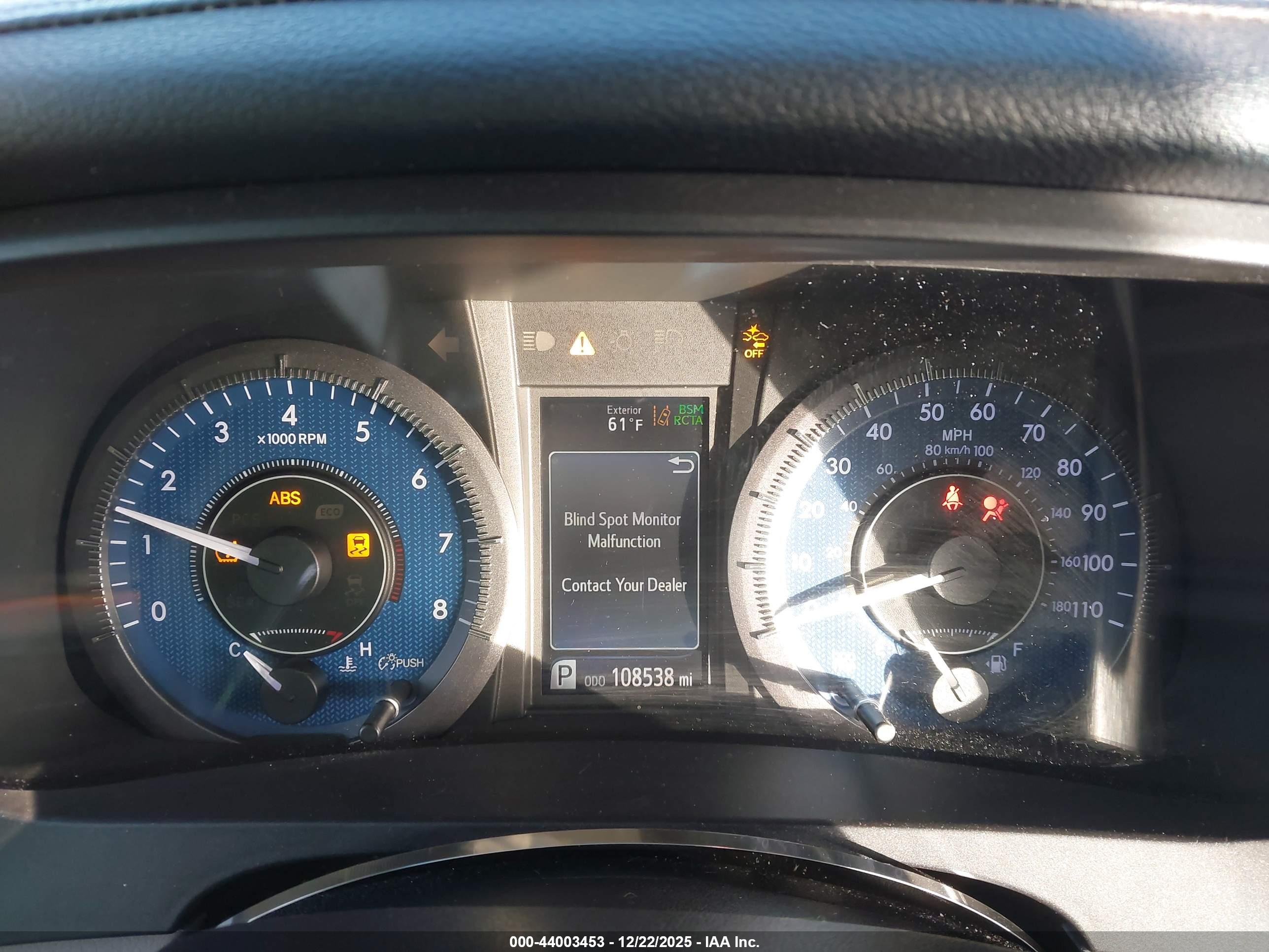 TOYOTA SIENNA image 7