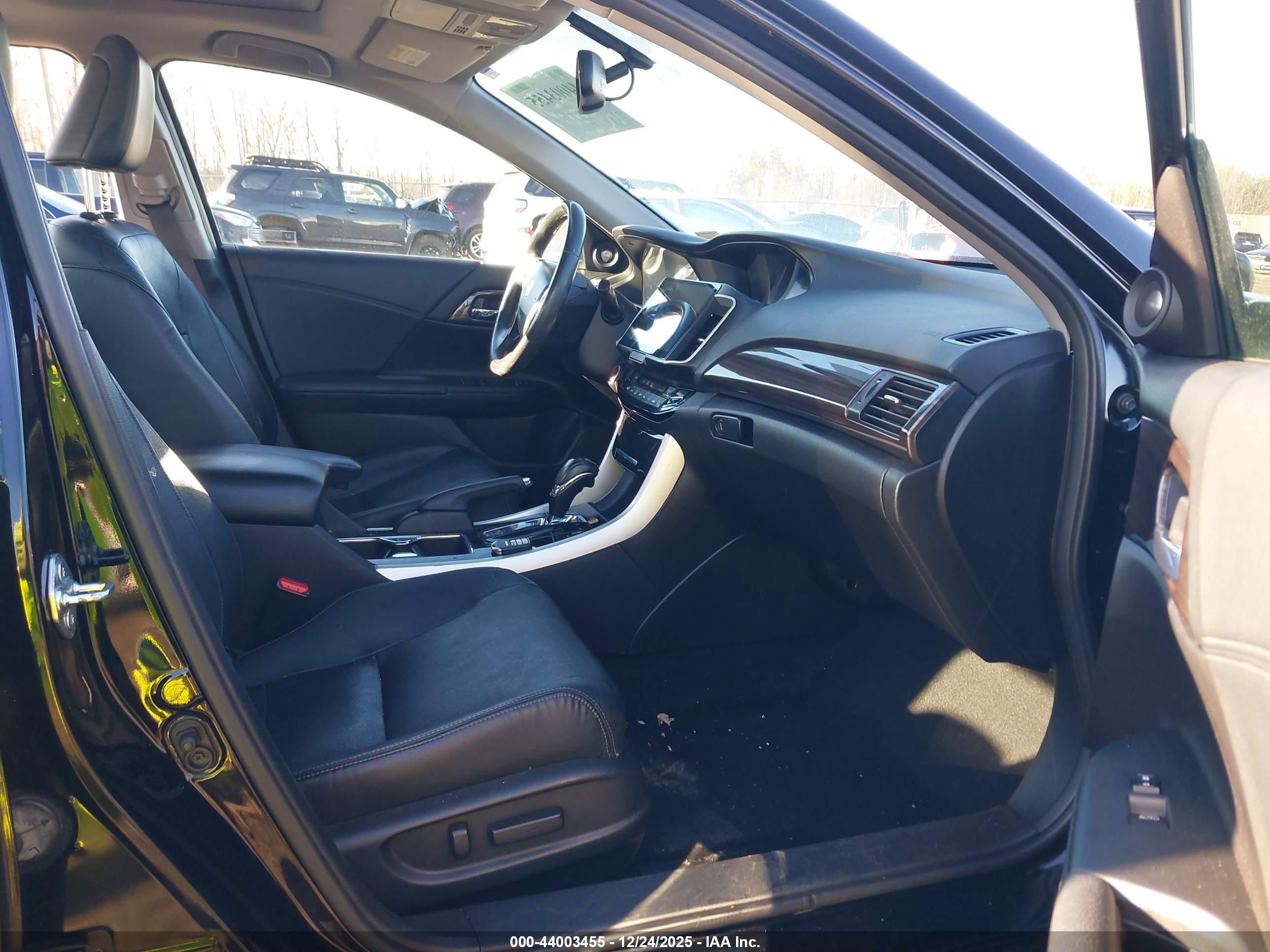 HONDA ACCORD image 5