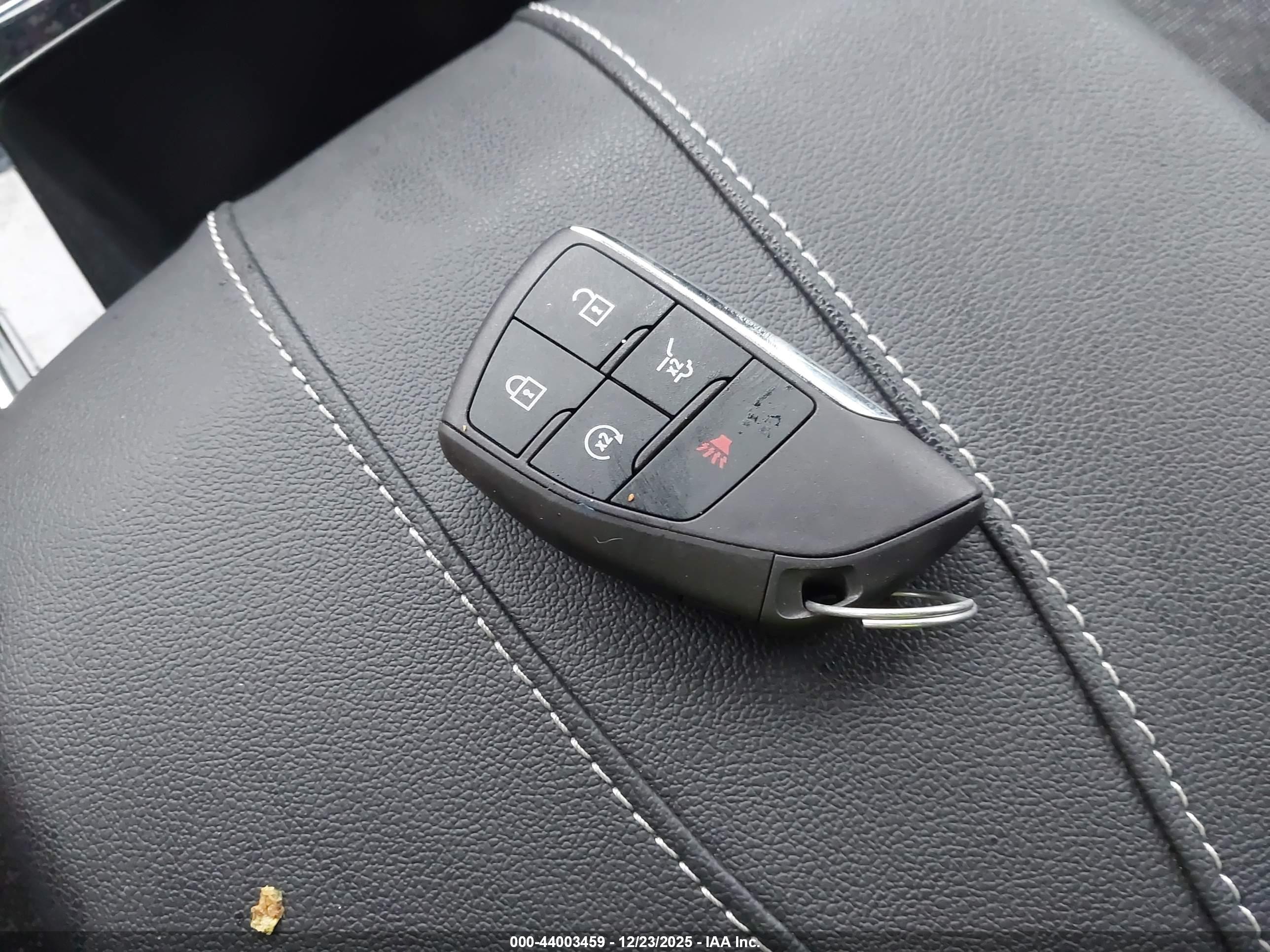 CHEVROLET TRAVERSE image 11