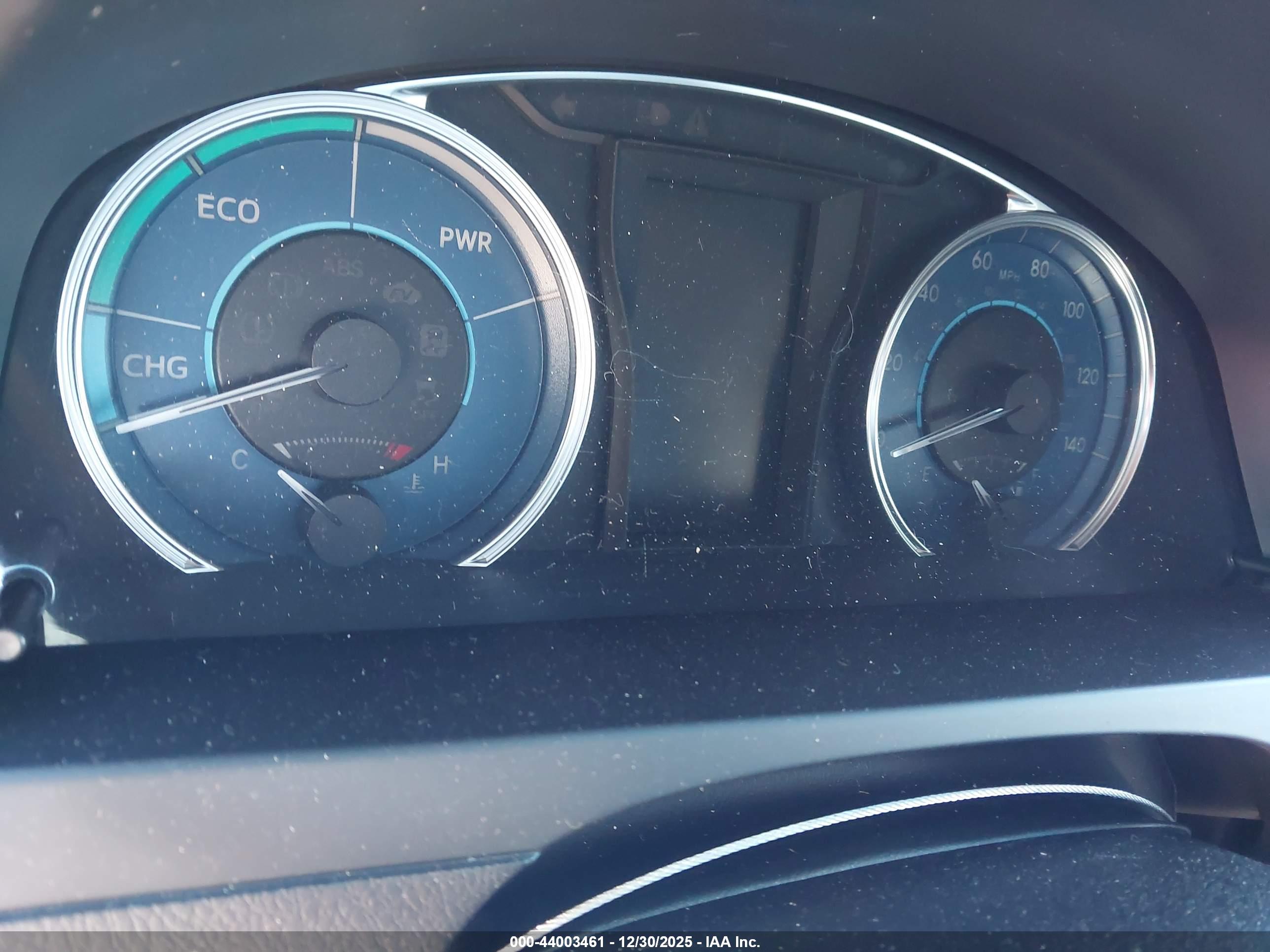 TOYOTA CAMRY image 7