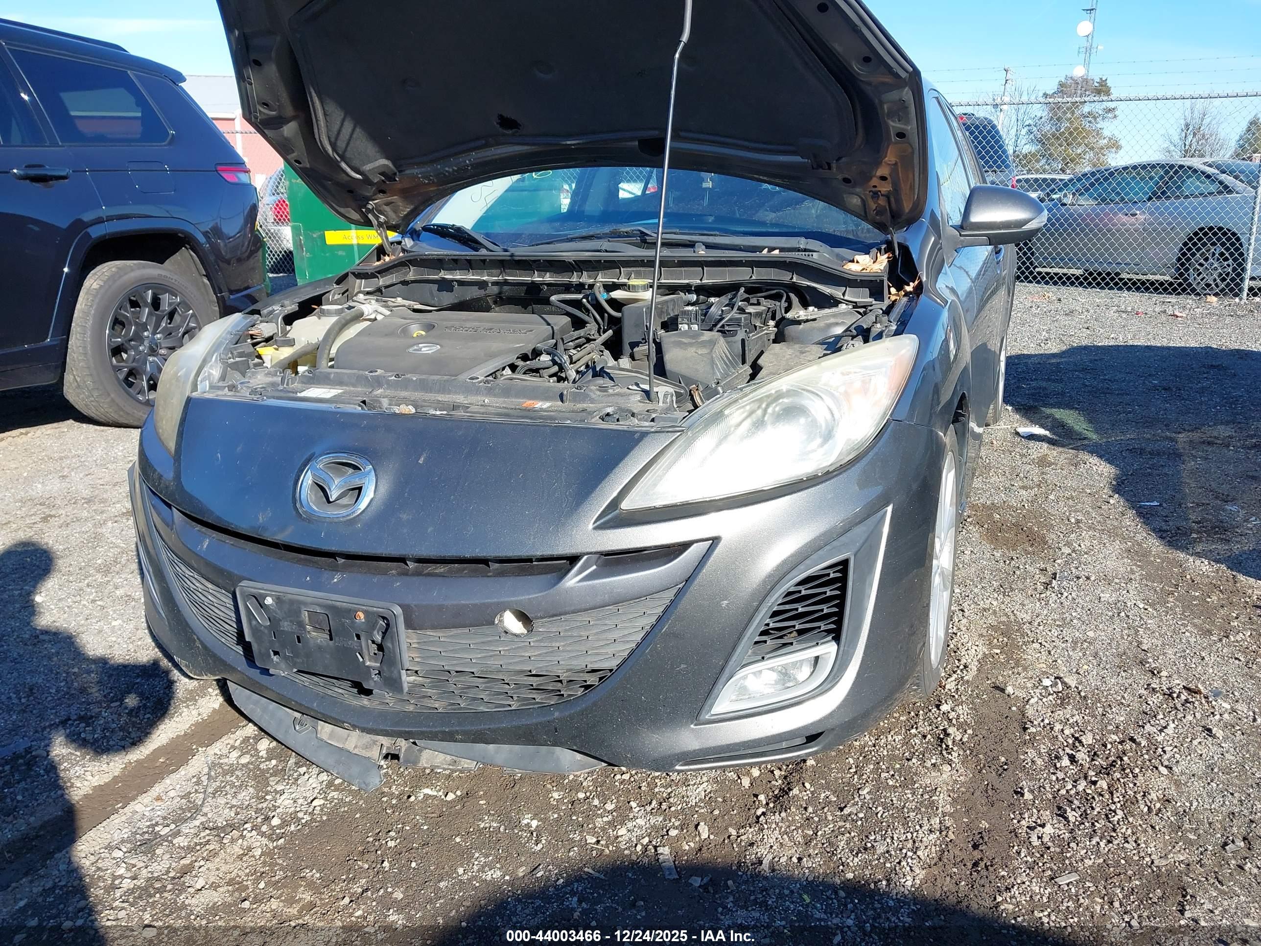 MAZDA MAZDA3 image 6