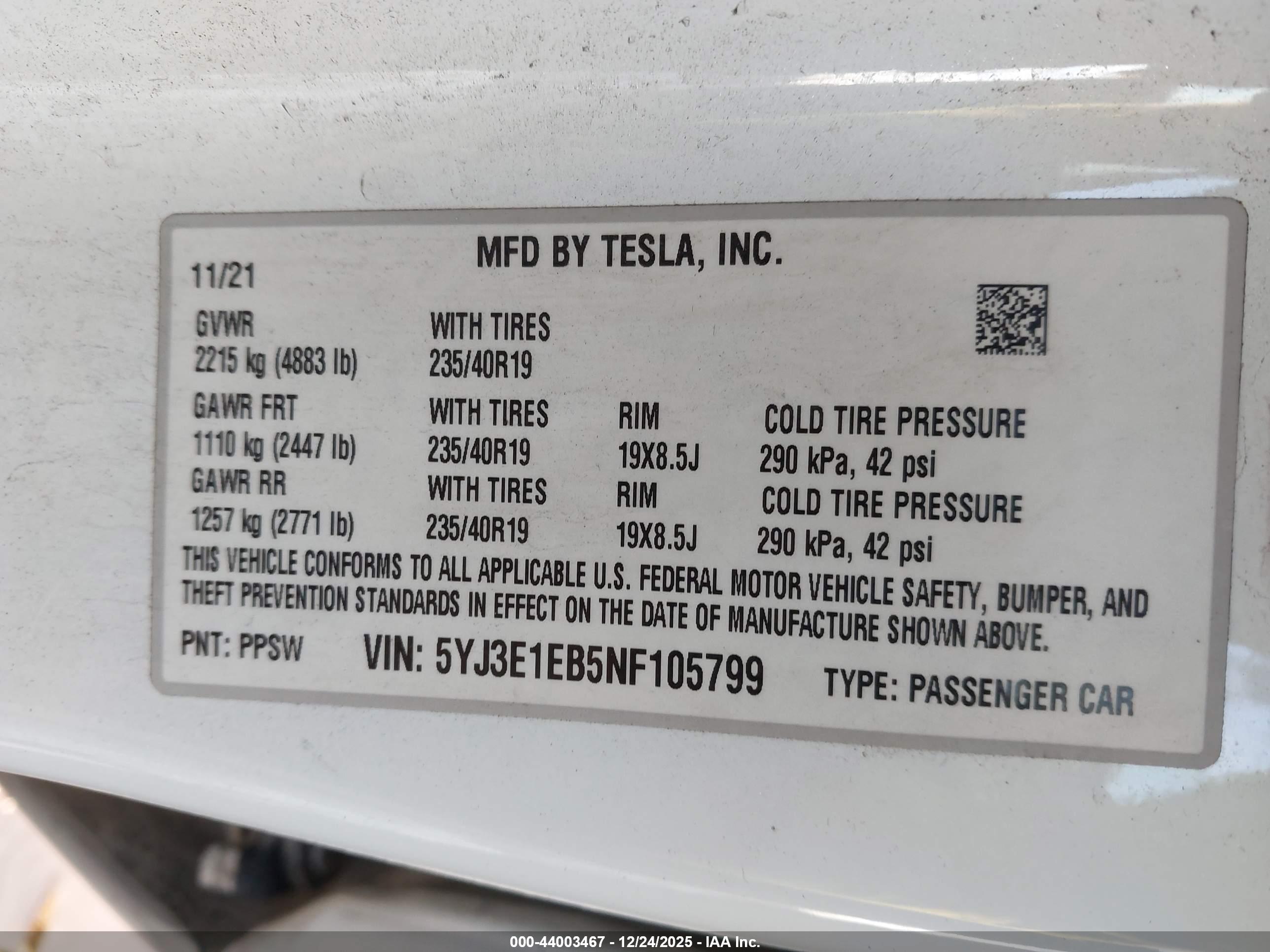 TESLA MODEL image 9