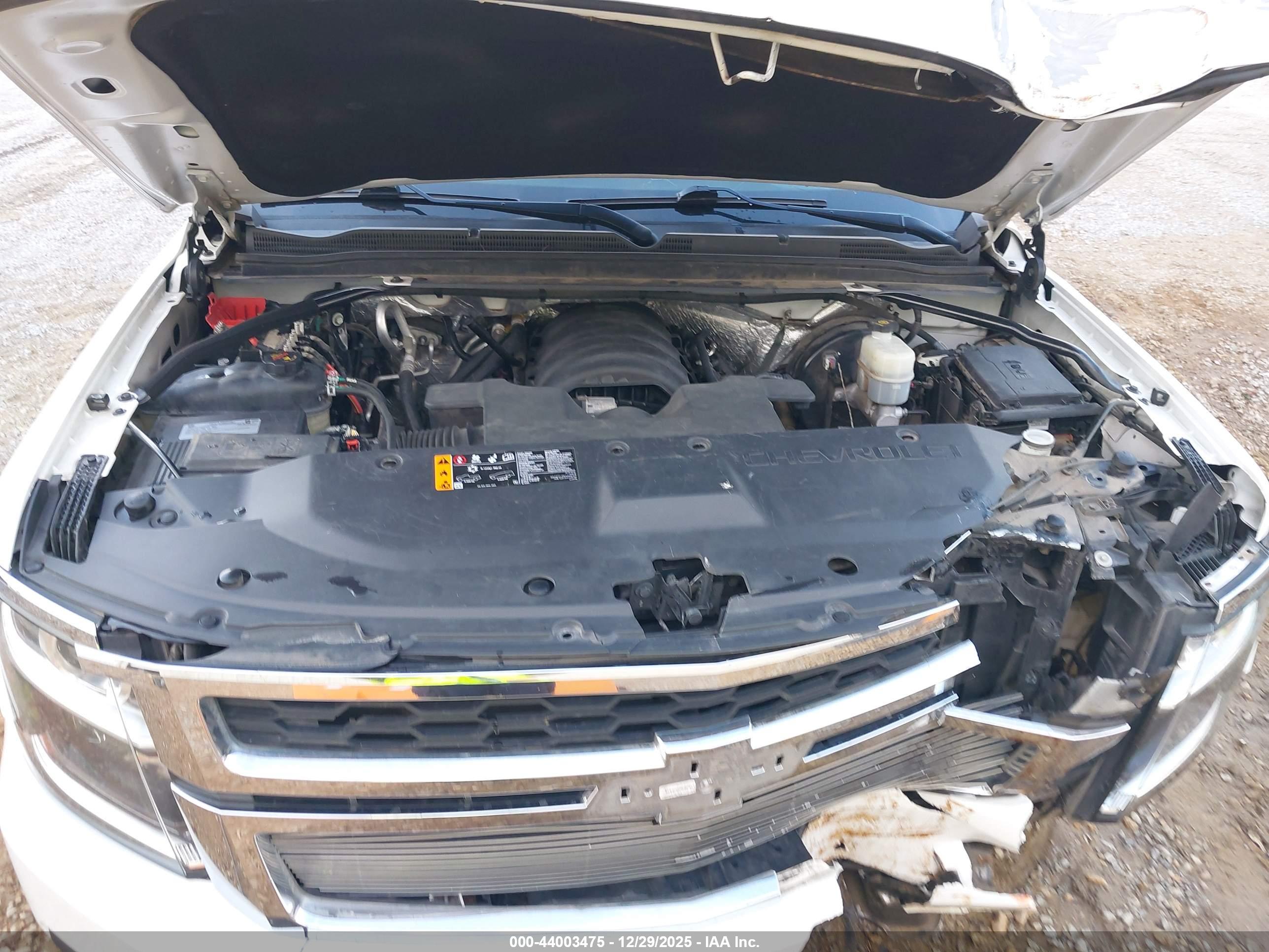 CHEVROLET TAHOE image 10