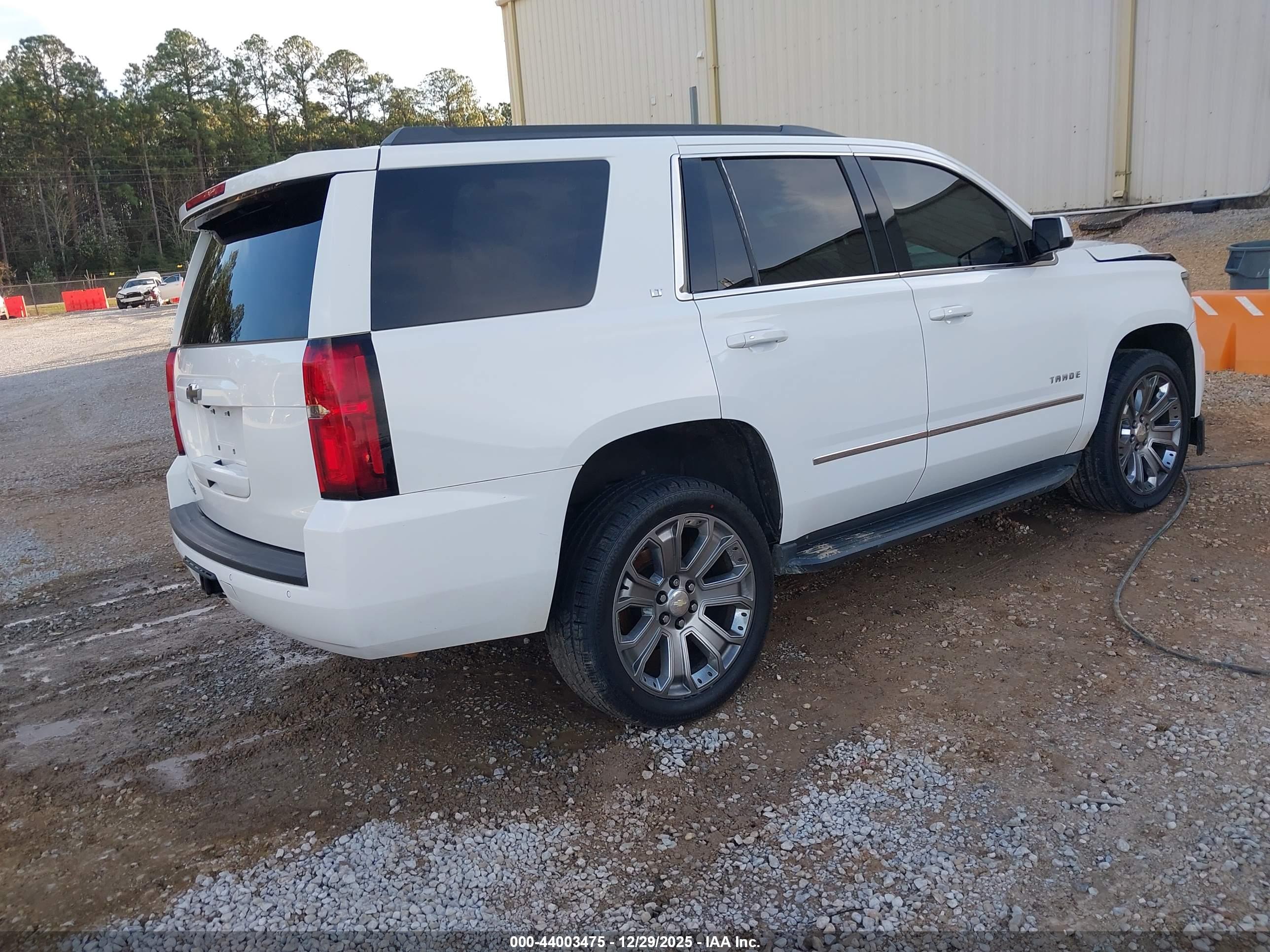 CHEVROLET TAHOE image 4
