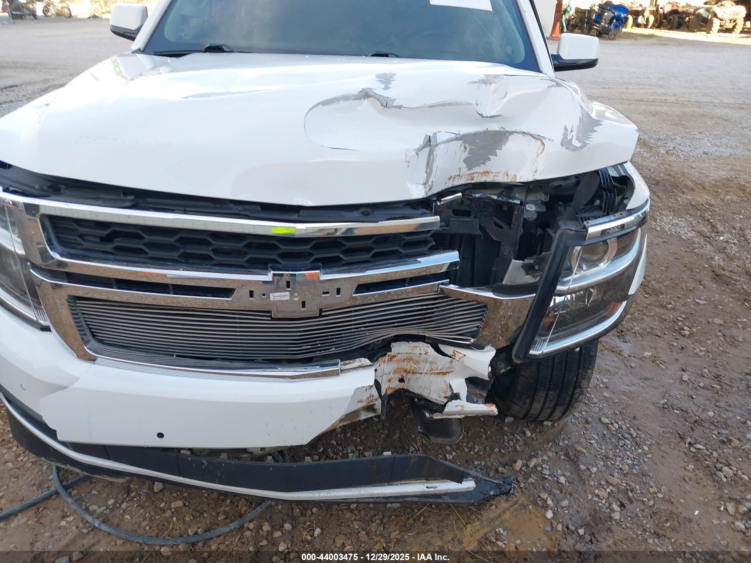 CHEVROLET TAHOE image 6