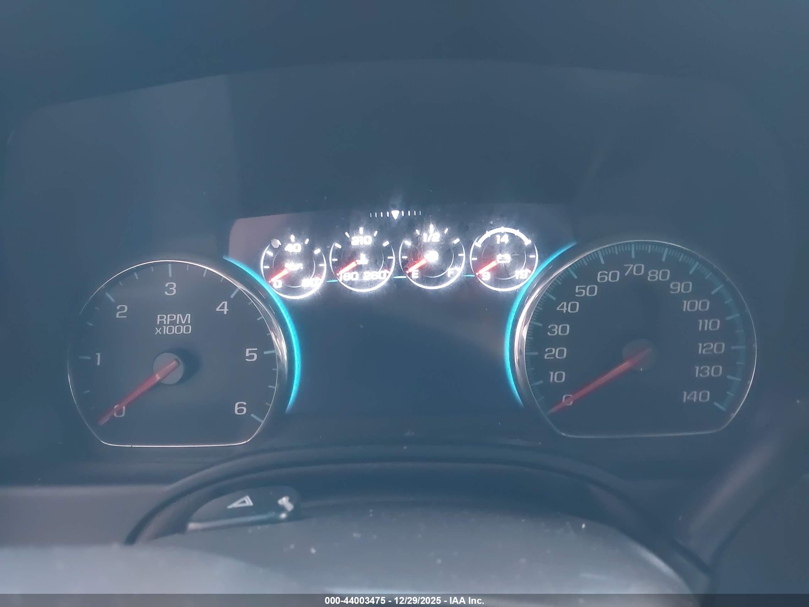 CHEVROLET TAHOE image 7