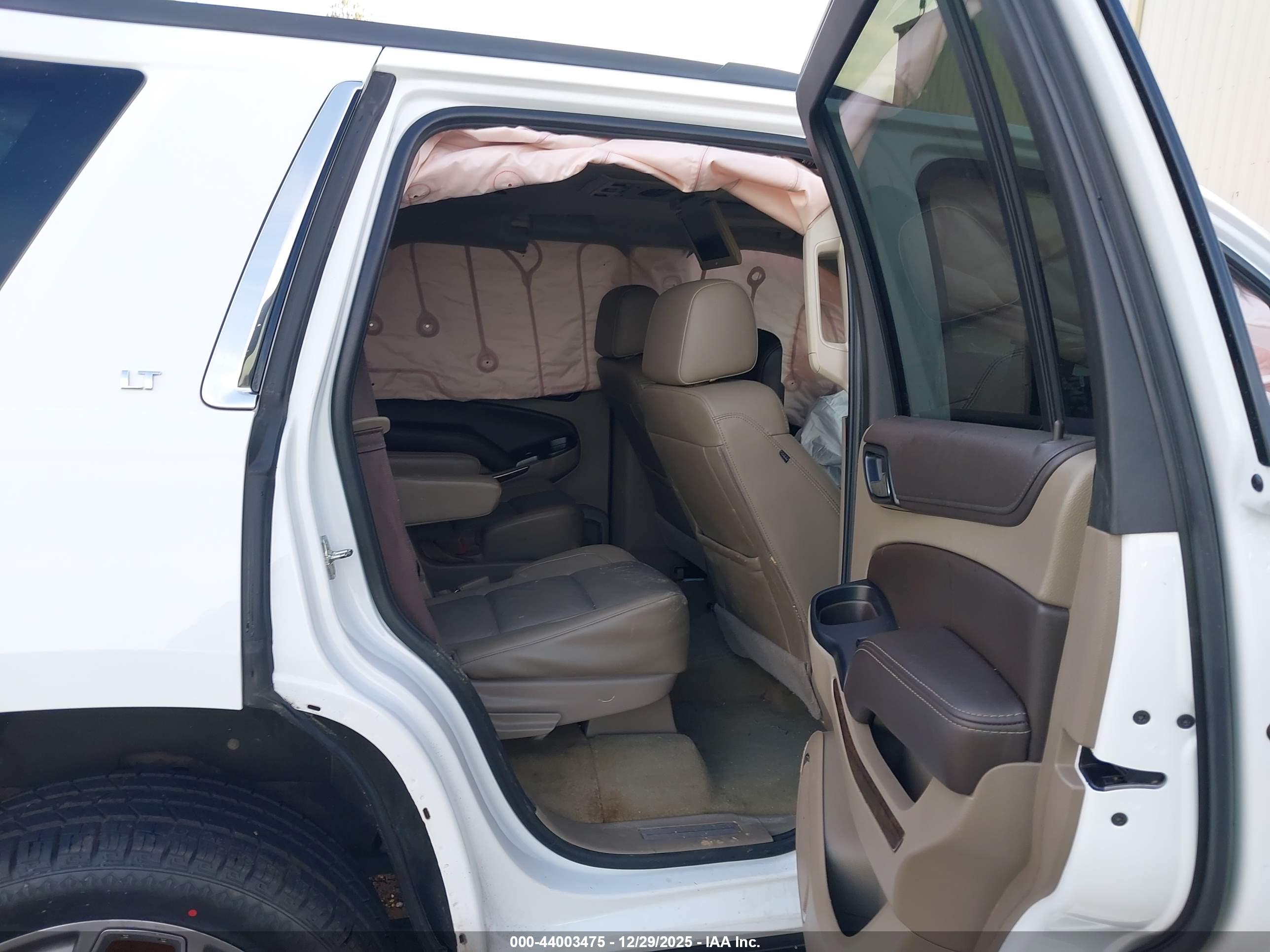 CHEVROLET TAHOE image 8