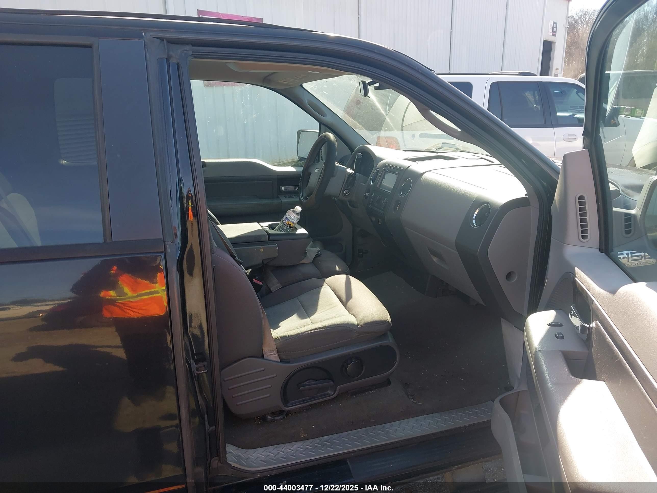 FORD F-150 image 5