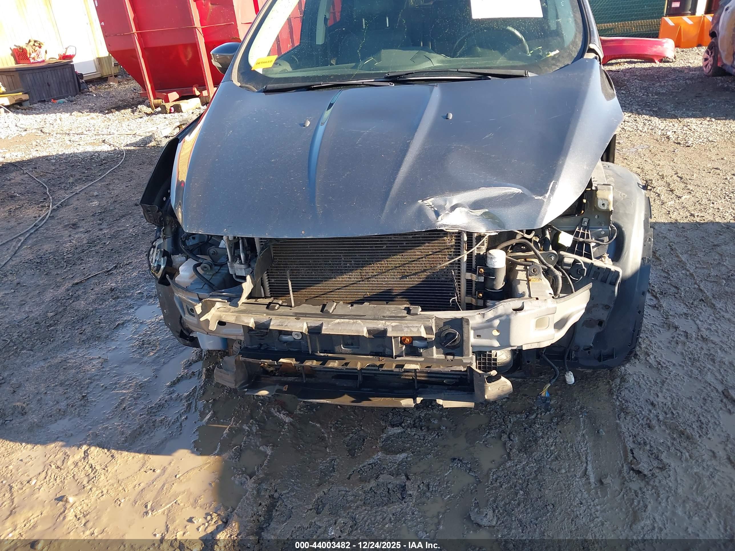 FORD ESCAPE image 6