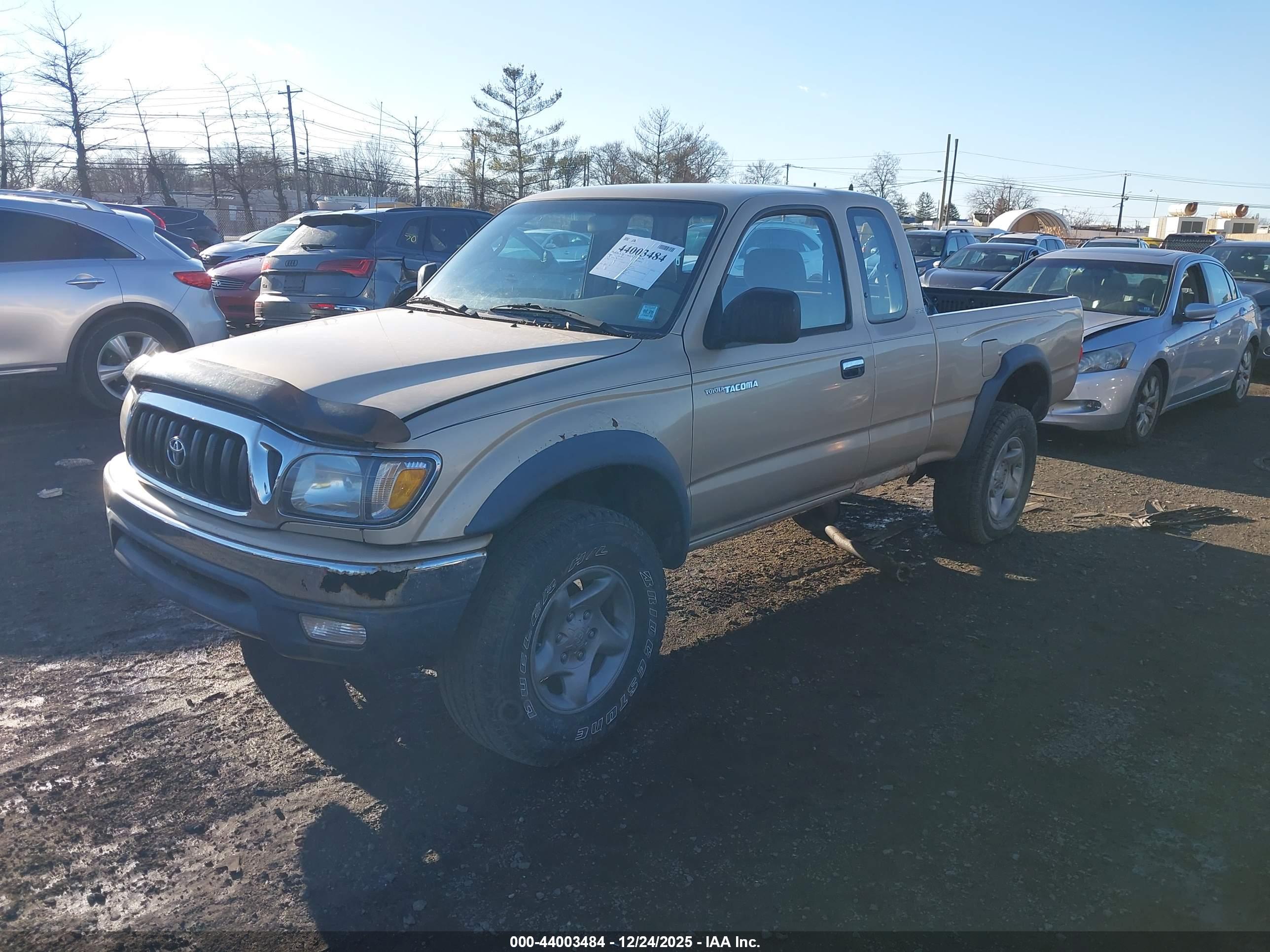 TOYOTA TACOMA image 2