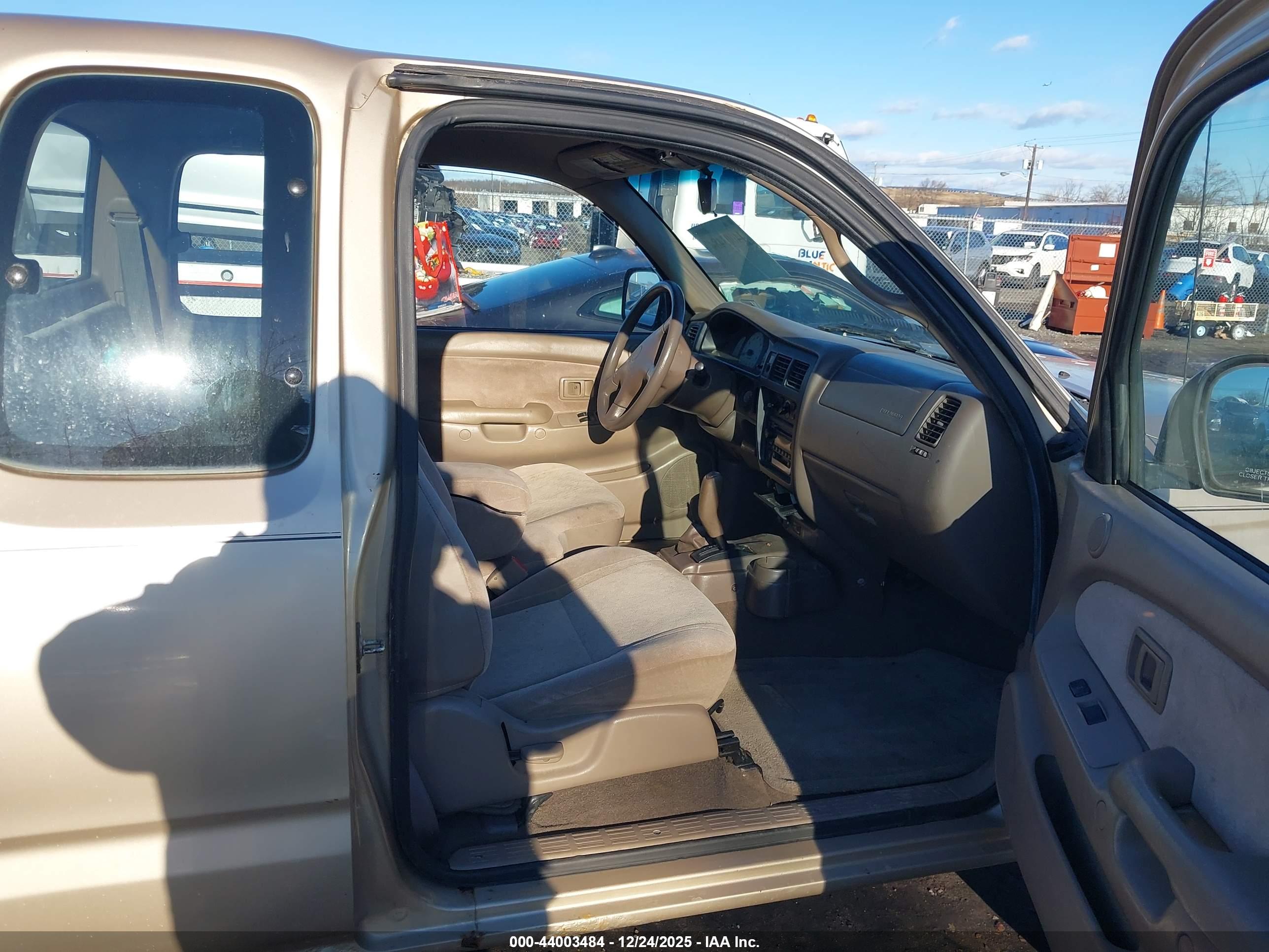 TOYOTA TACOMA image 5