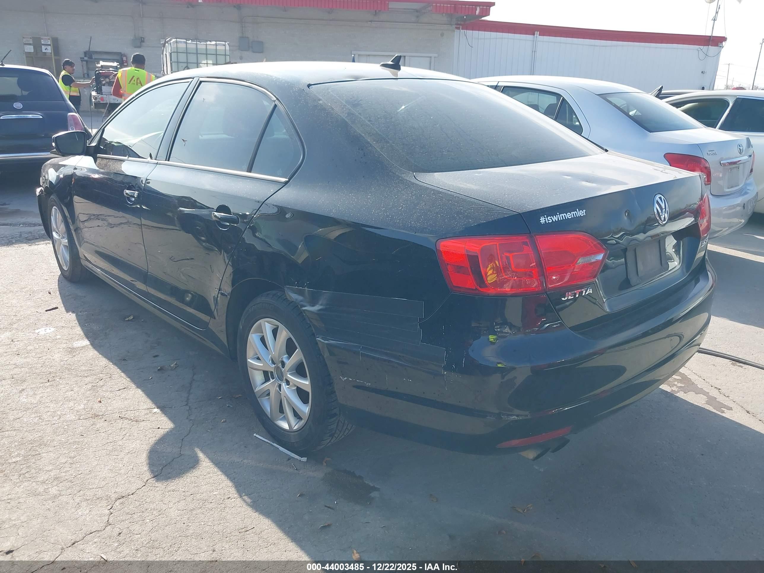 VOLKSWAGEN JETTA image 3