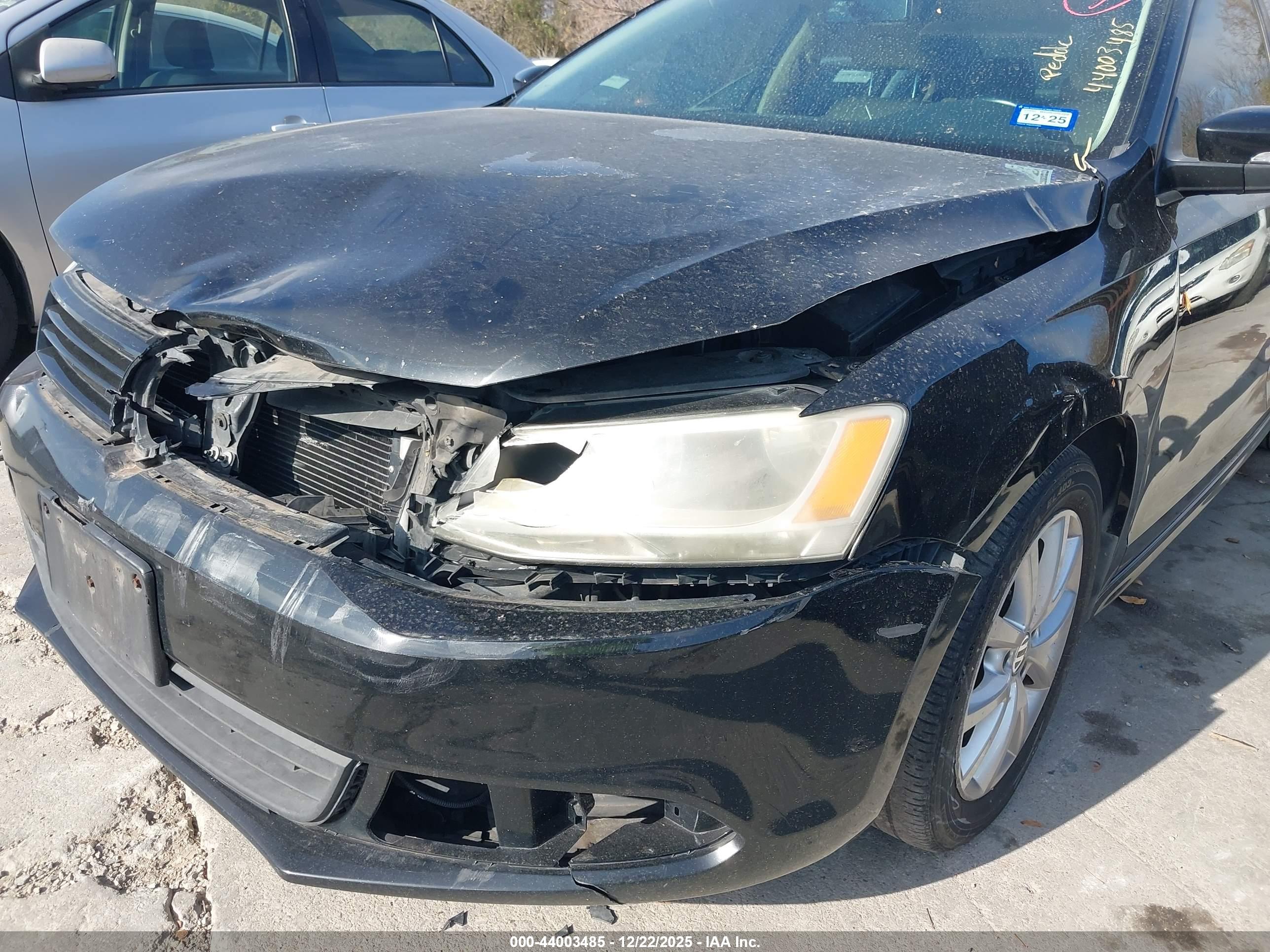 VOLKSWAGEN JETTA image 6
