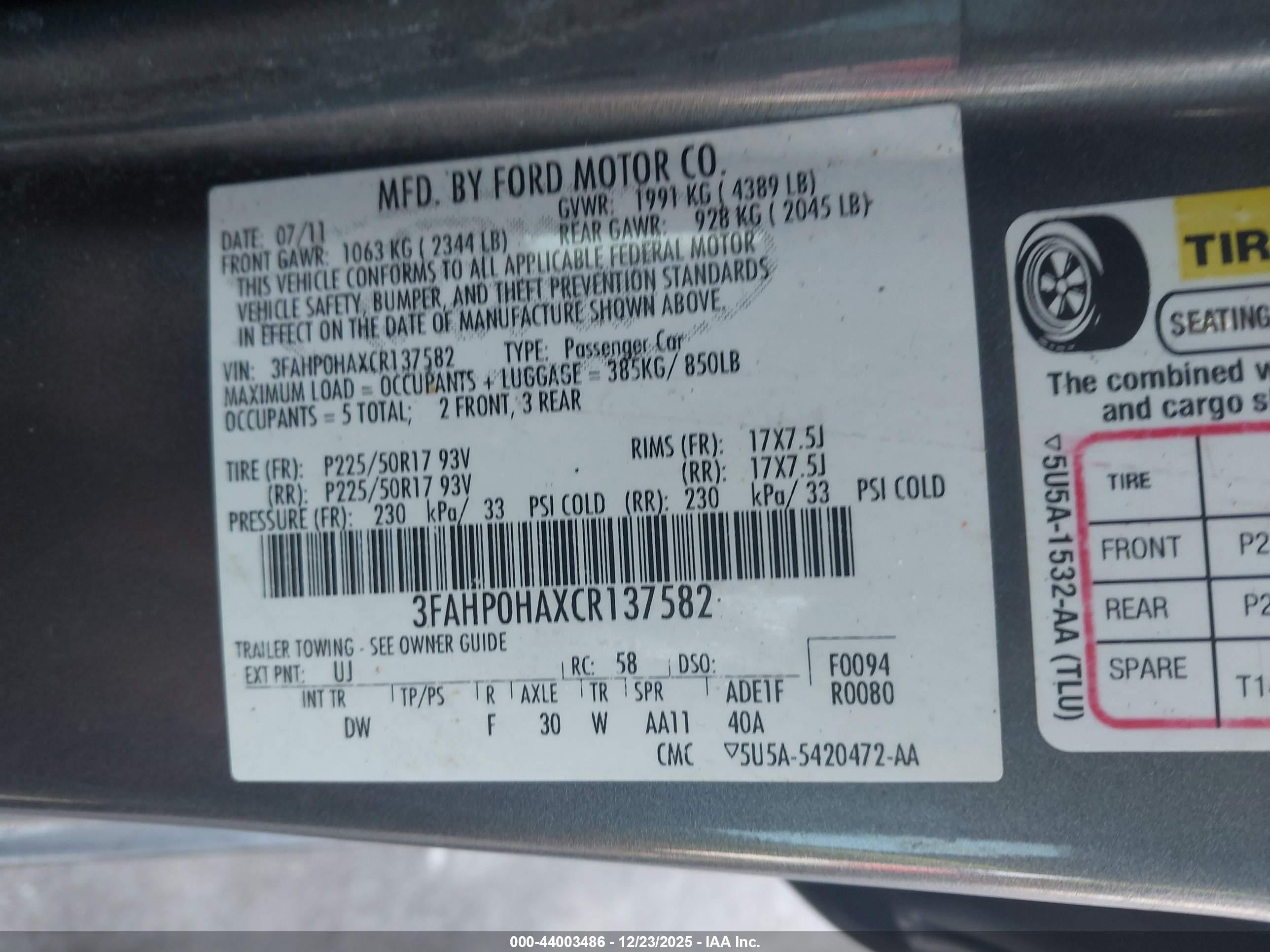 FORD FUSION image 9