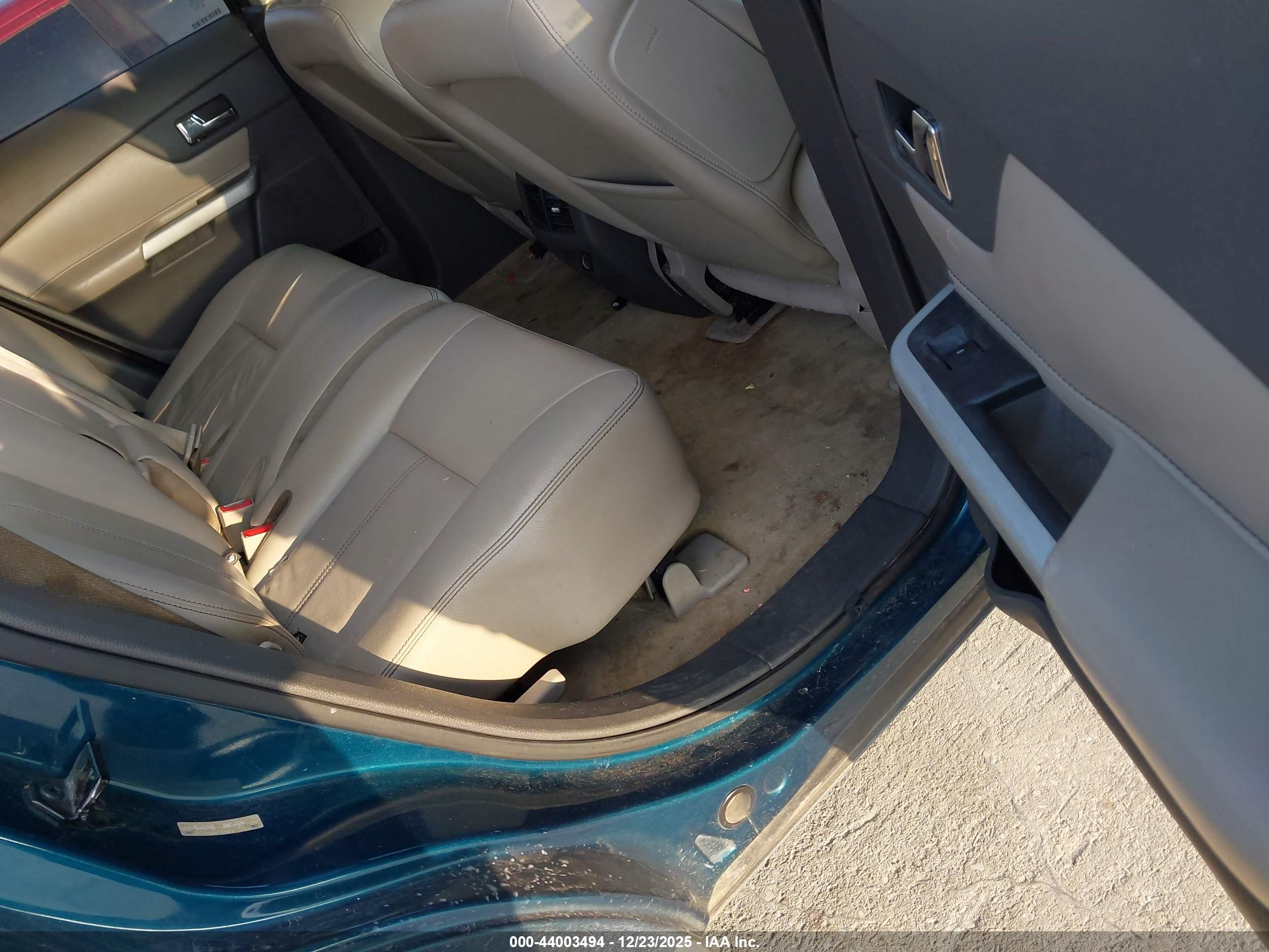 FORD EDGE image 8