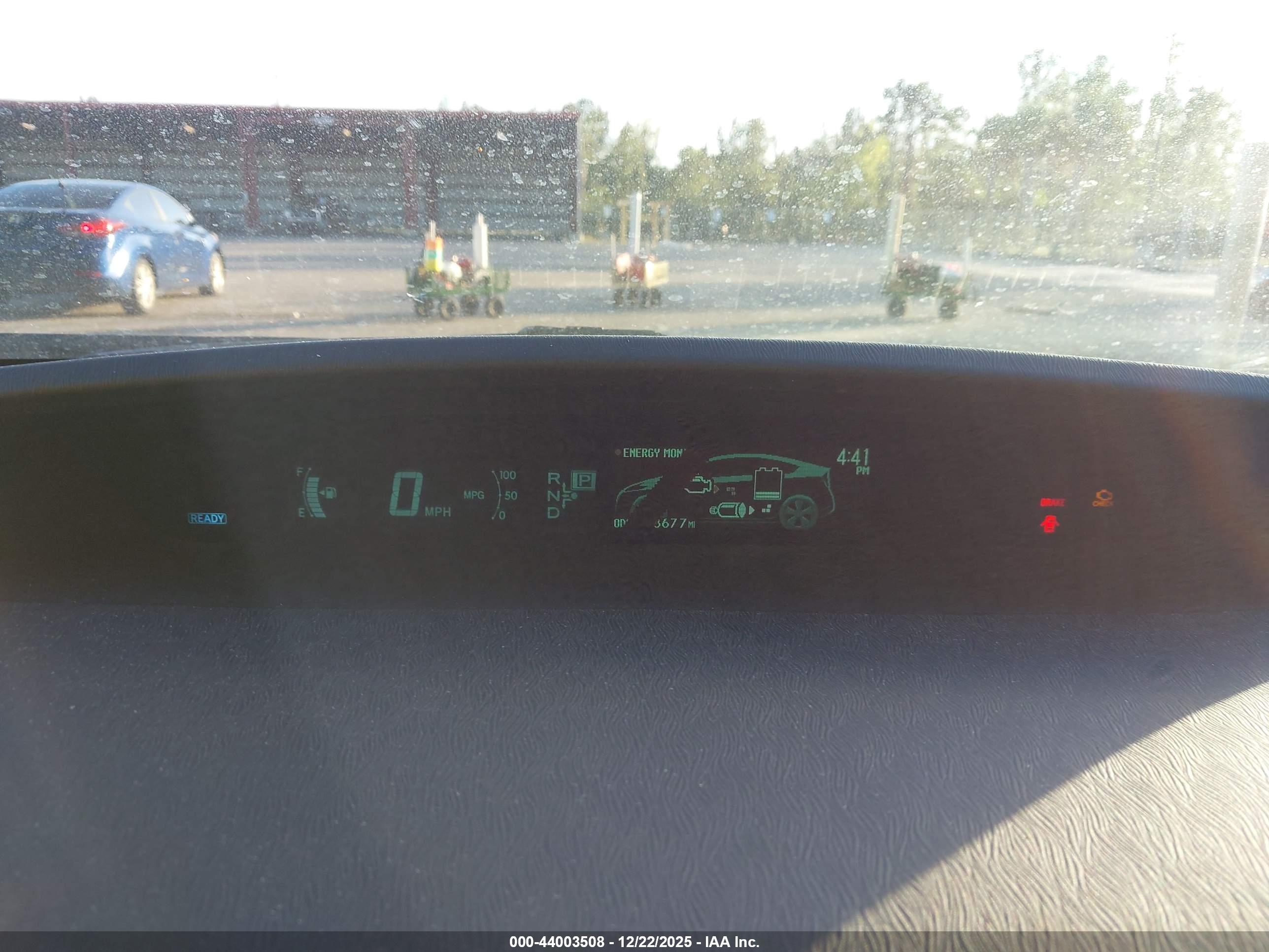 TOYOTA PRIUS image 7