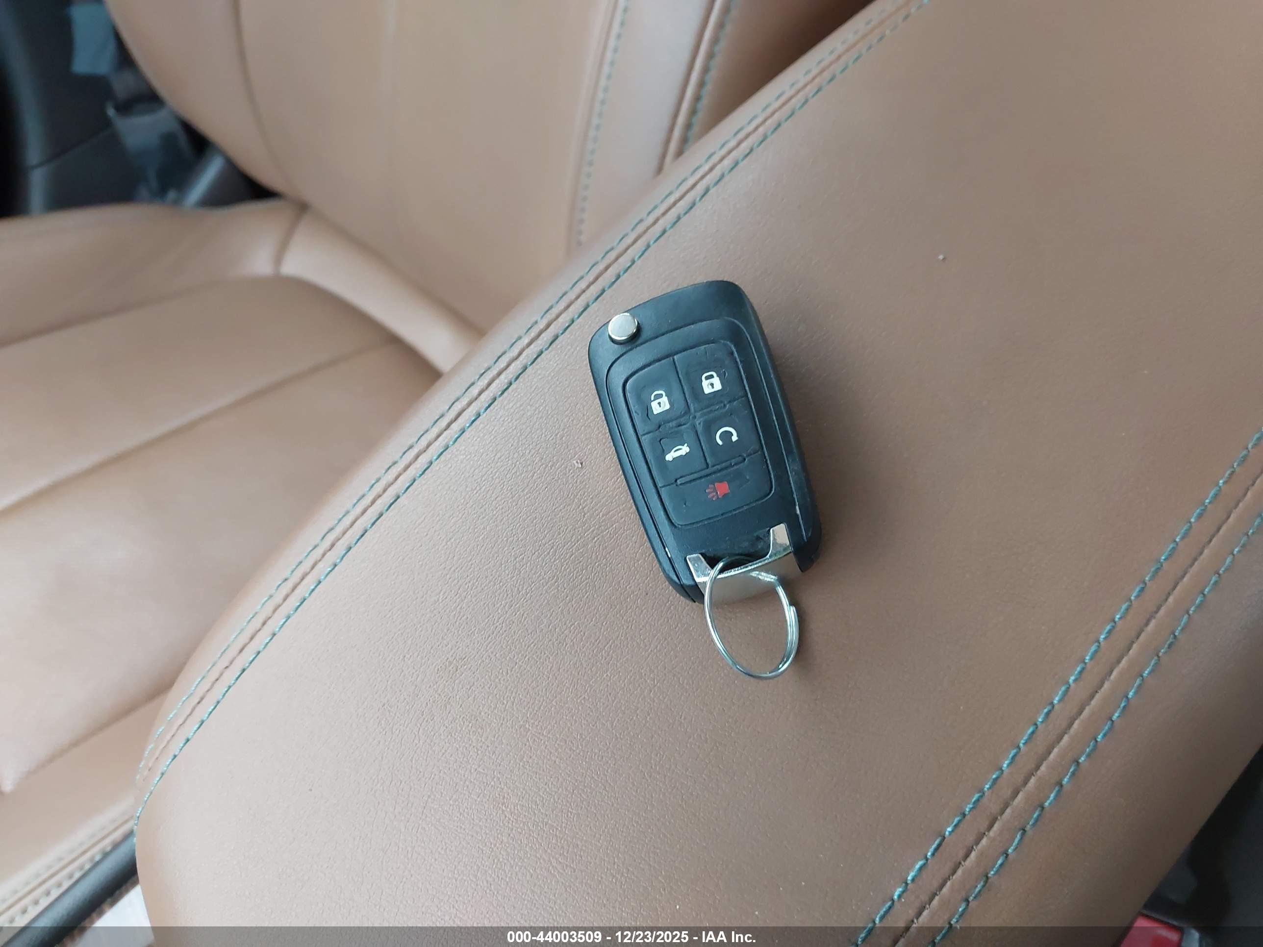 BUICK LACROSSE image 11