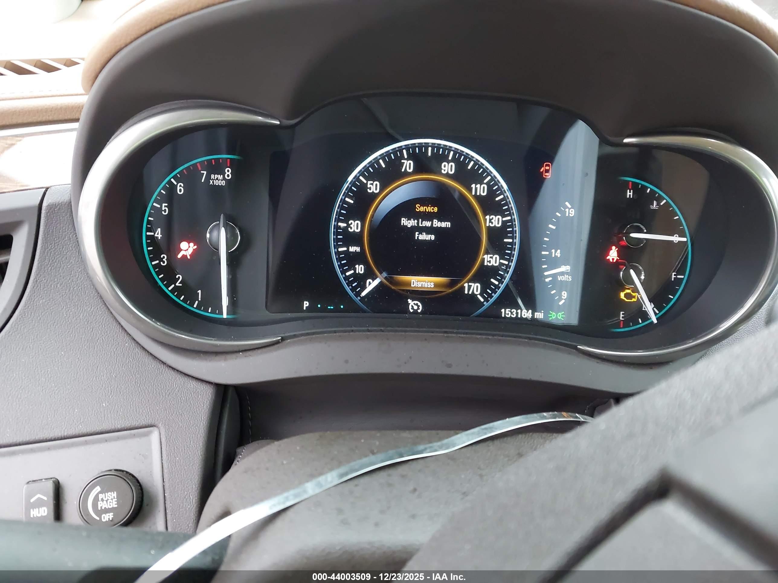 BUICK LACROSSE image 7