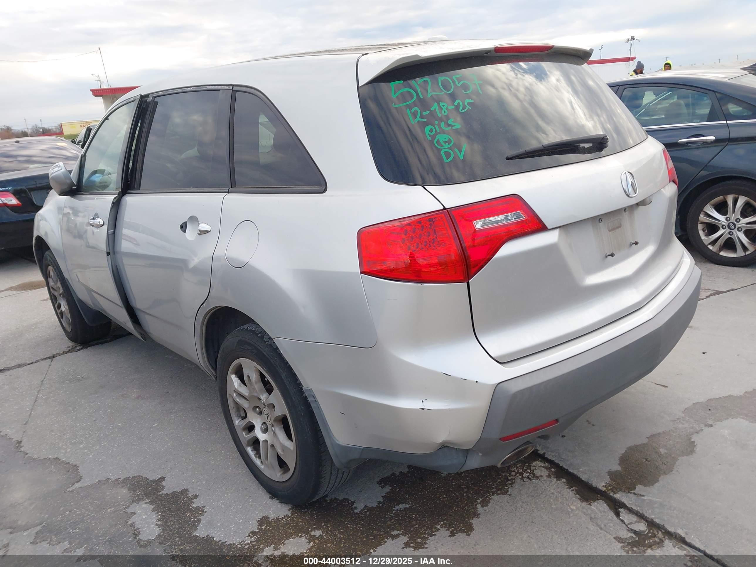 ACURA MDX image 3