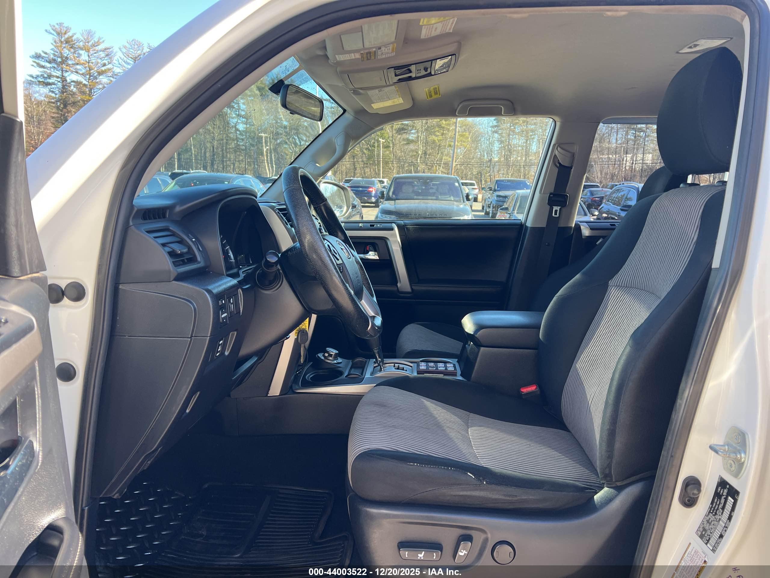 TOYOTA 4RUNNER image 5