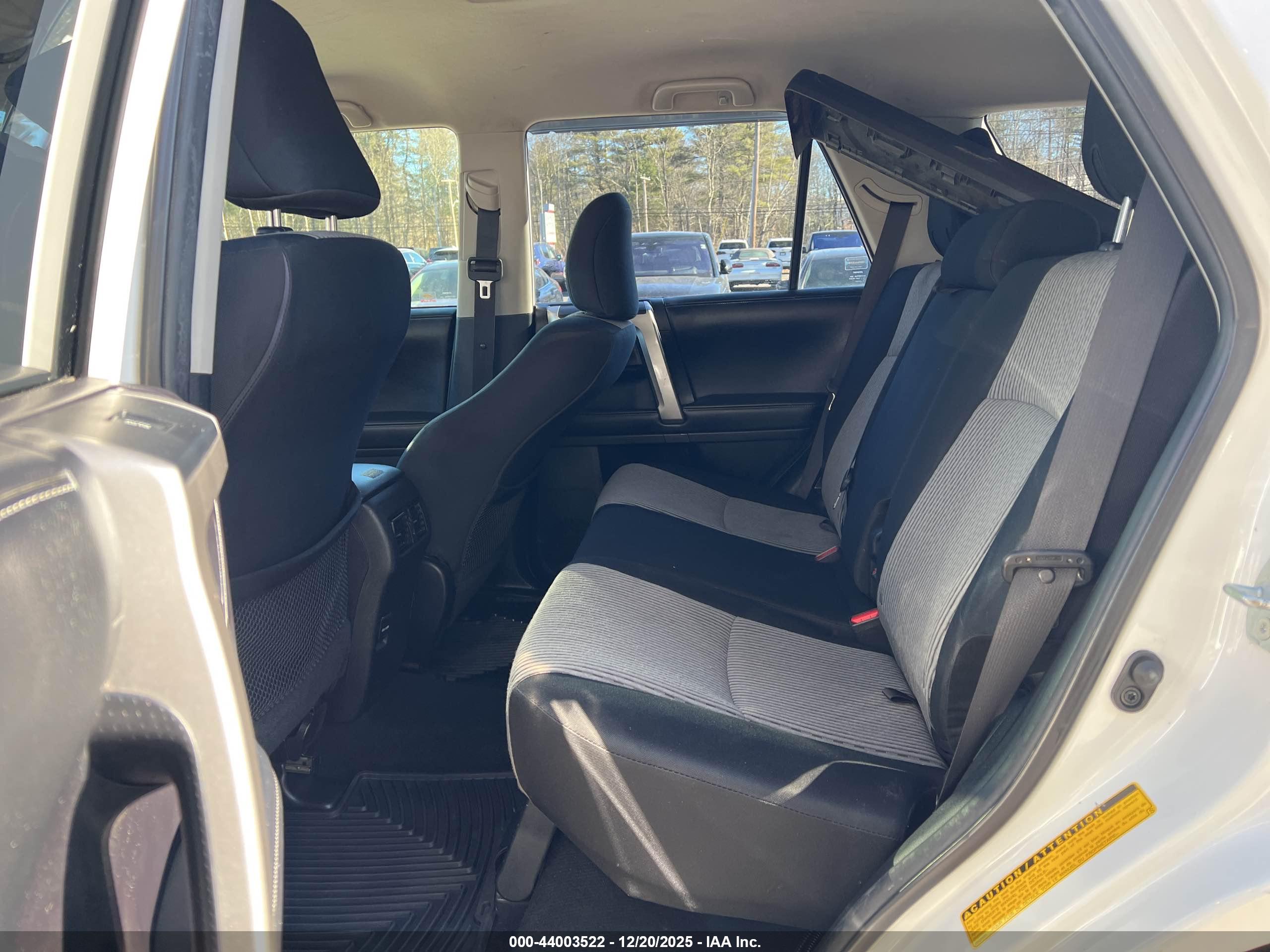 TOYOTA 4RUNNER image 8