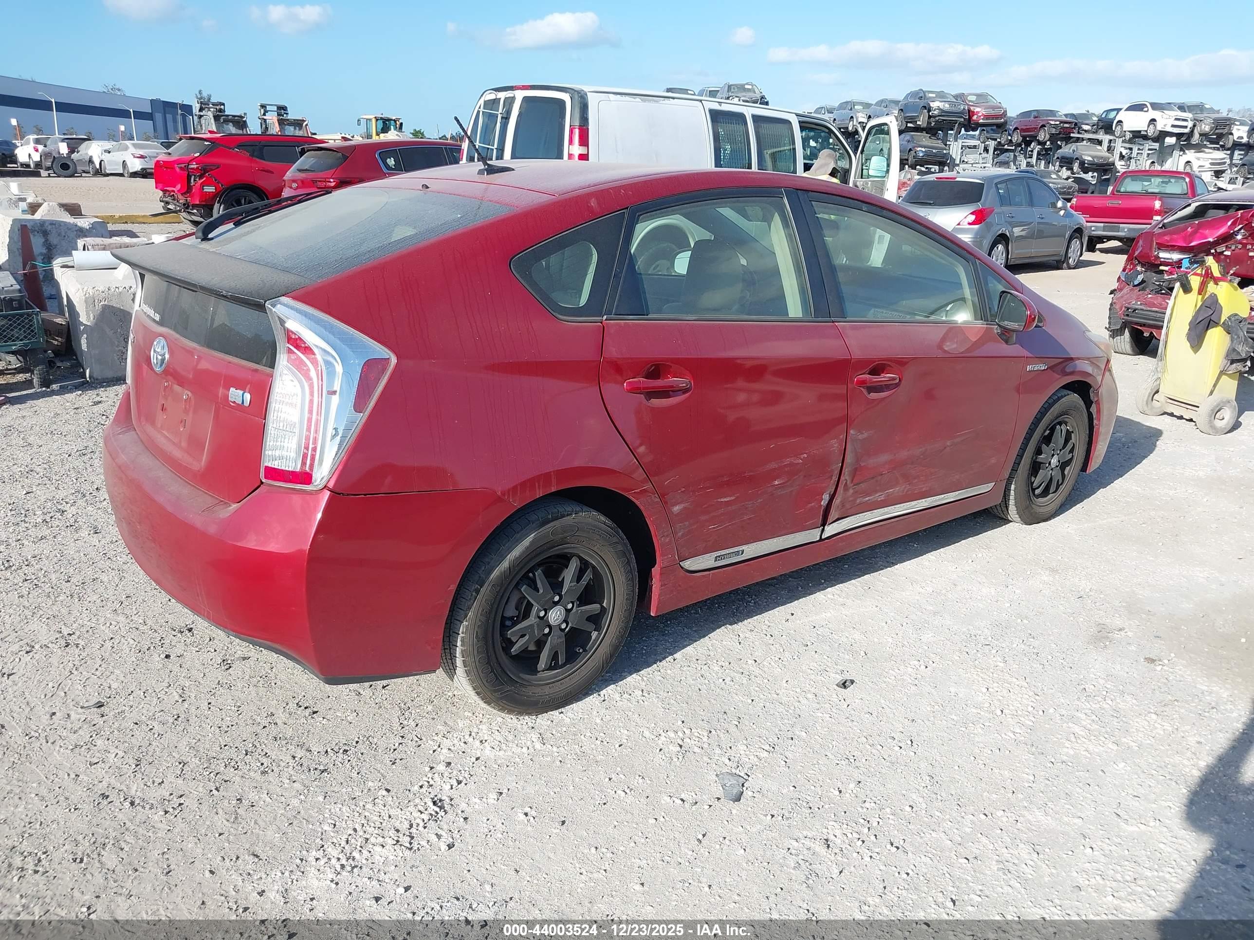 TOYOTA PRIUS image 4