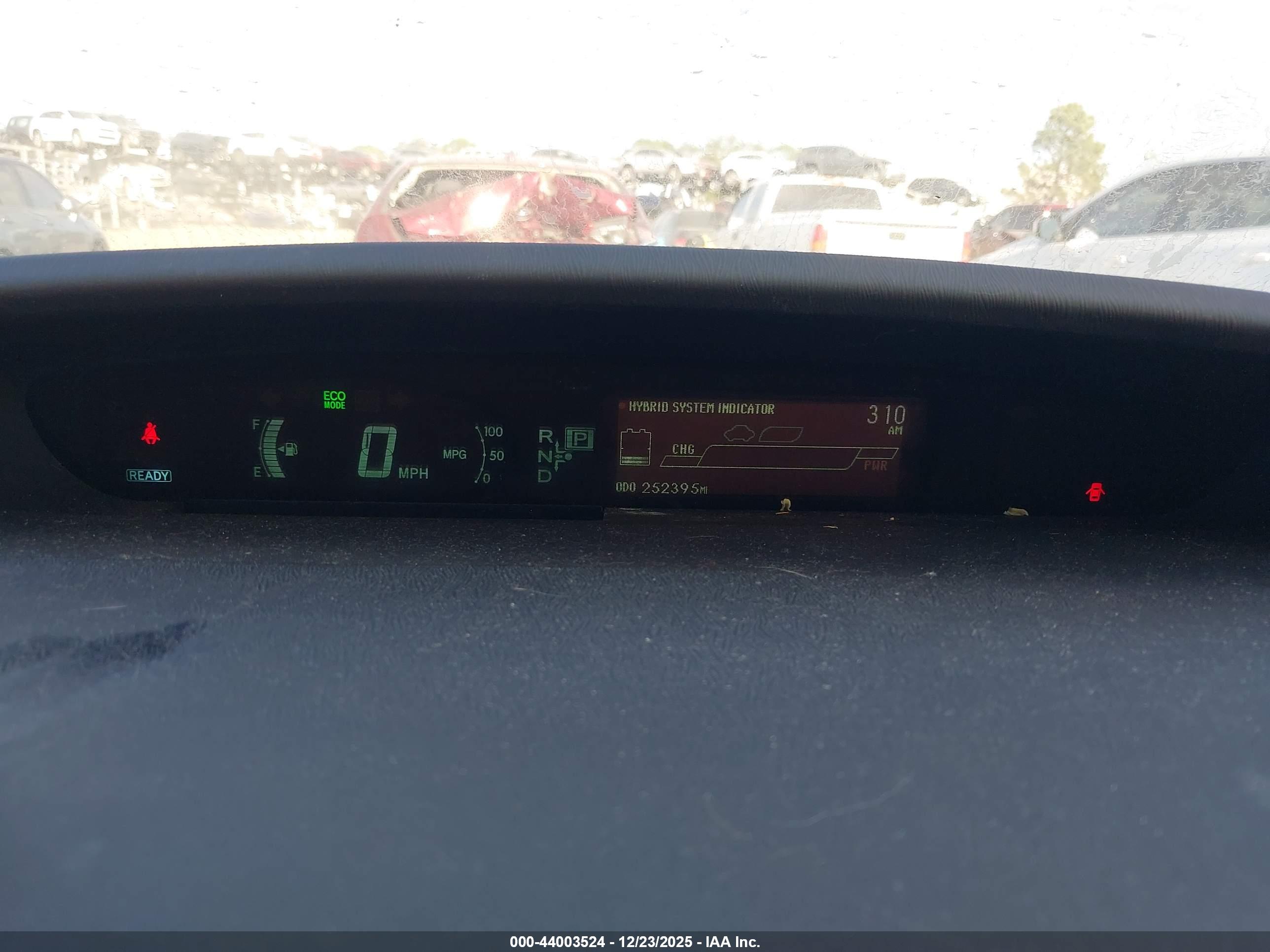 TOYOTA PRIUS image 7
